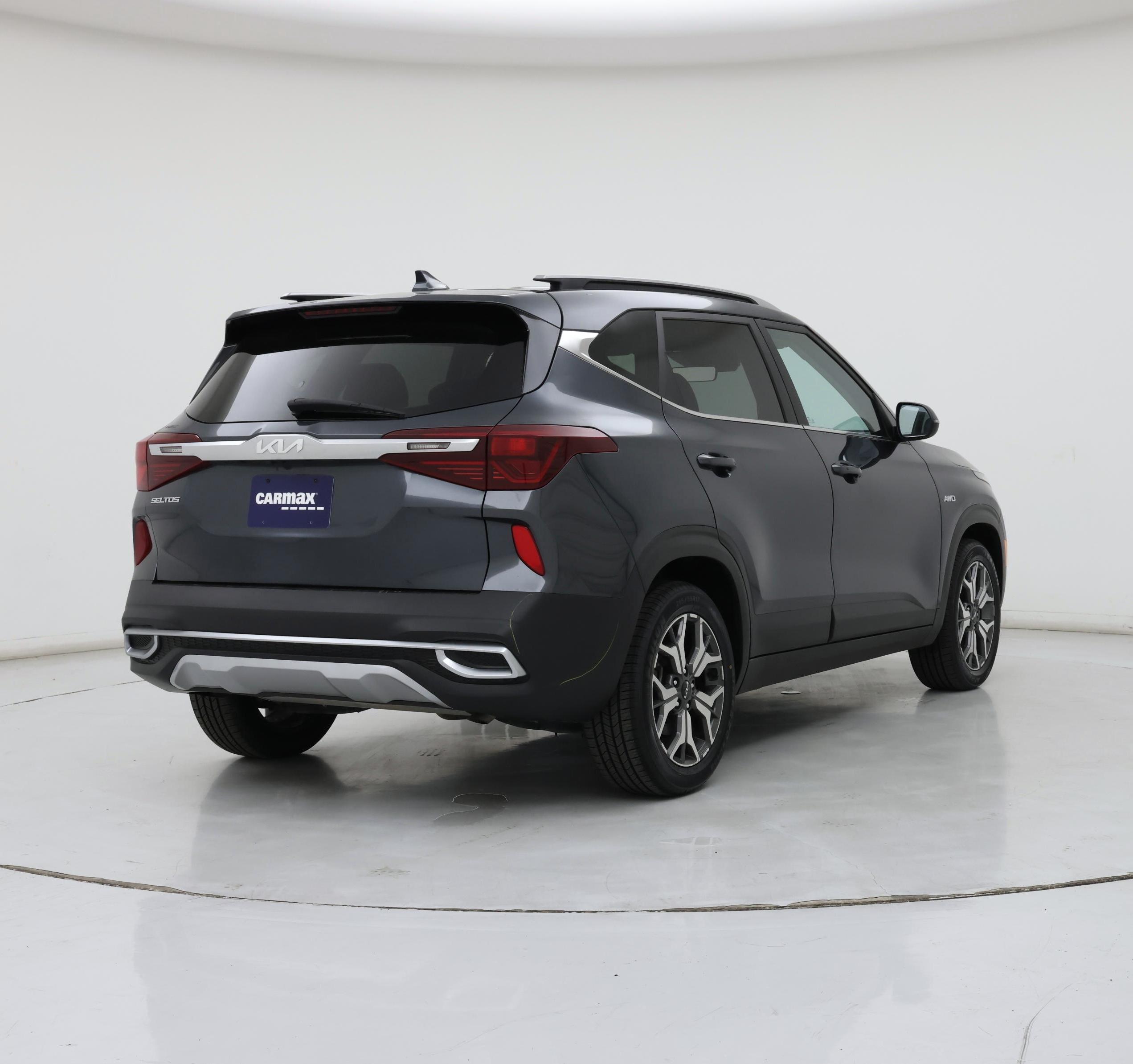 Thumbnail: 2023 Kia Seltos - 8