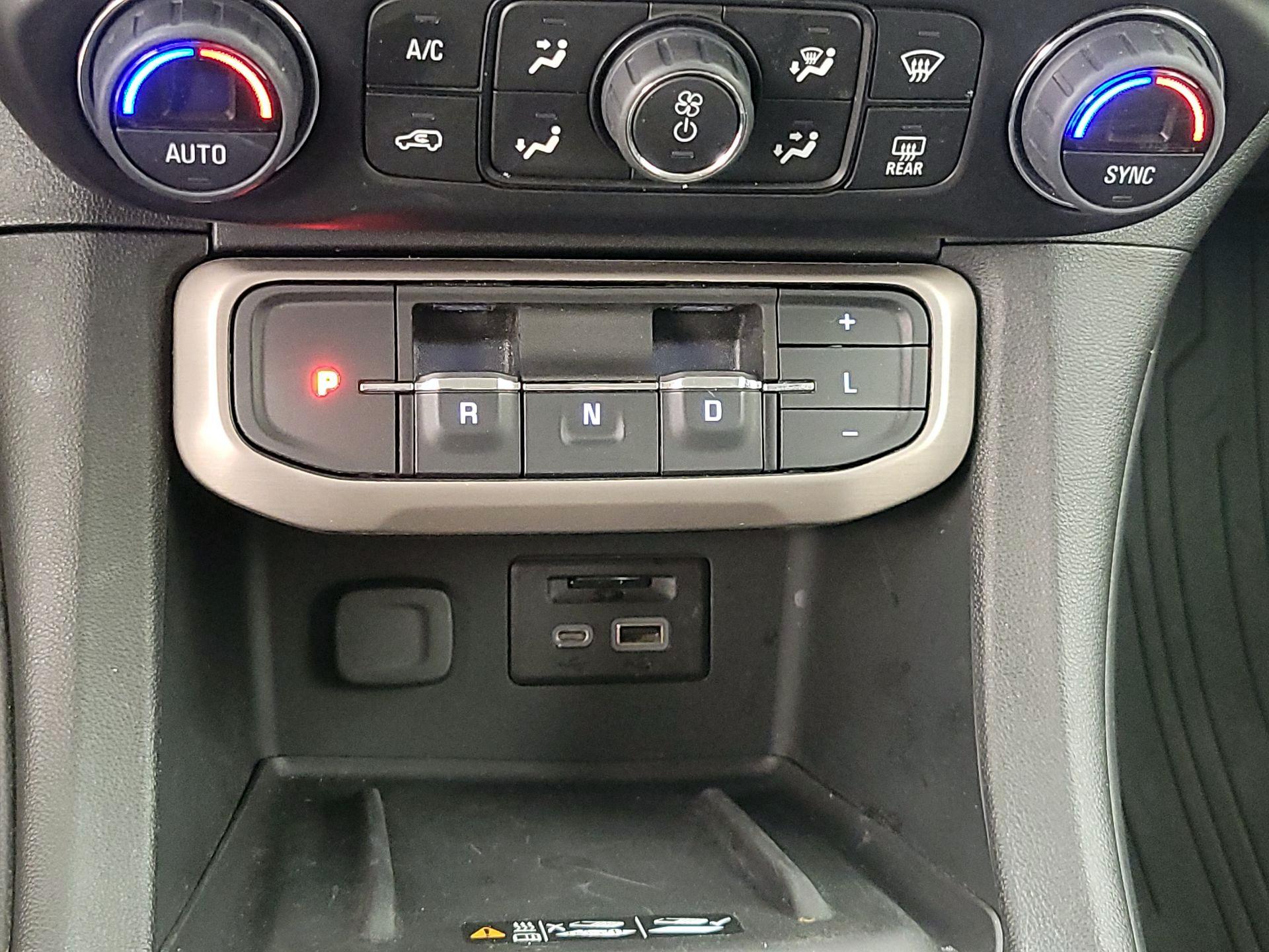 Thumbnail: 2023 GMC Acadia - 18