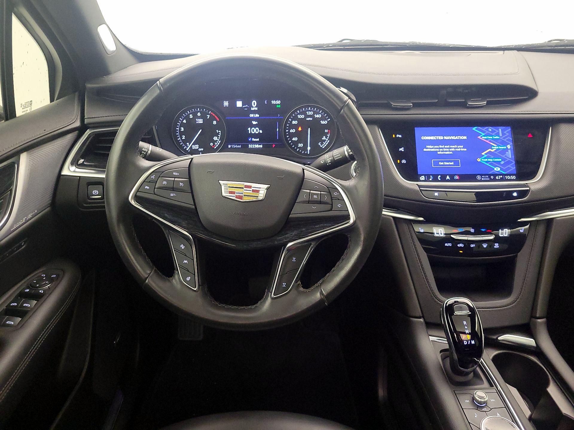 Thumbnail: 2023 Cadillac XT5 - 10