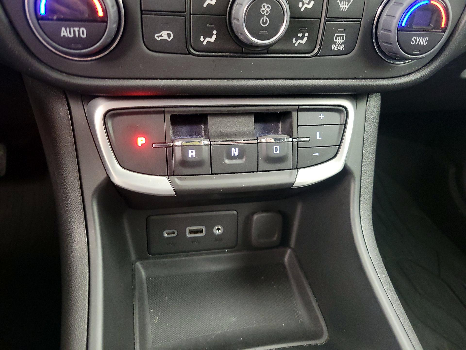 Thumbnail: 2023 GMC Terrain - 17