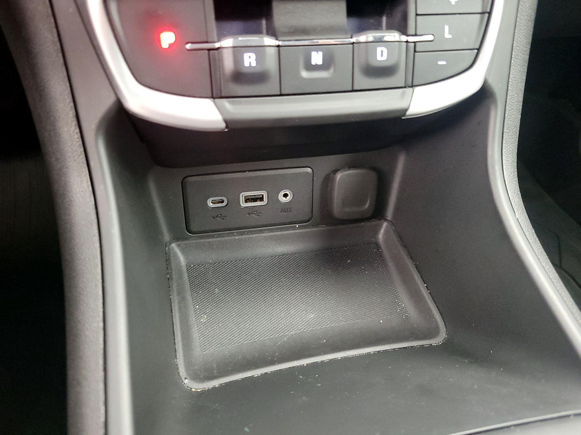 Thumbnail: 2023 GMC Terrain - 18