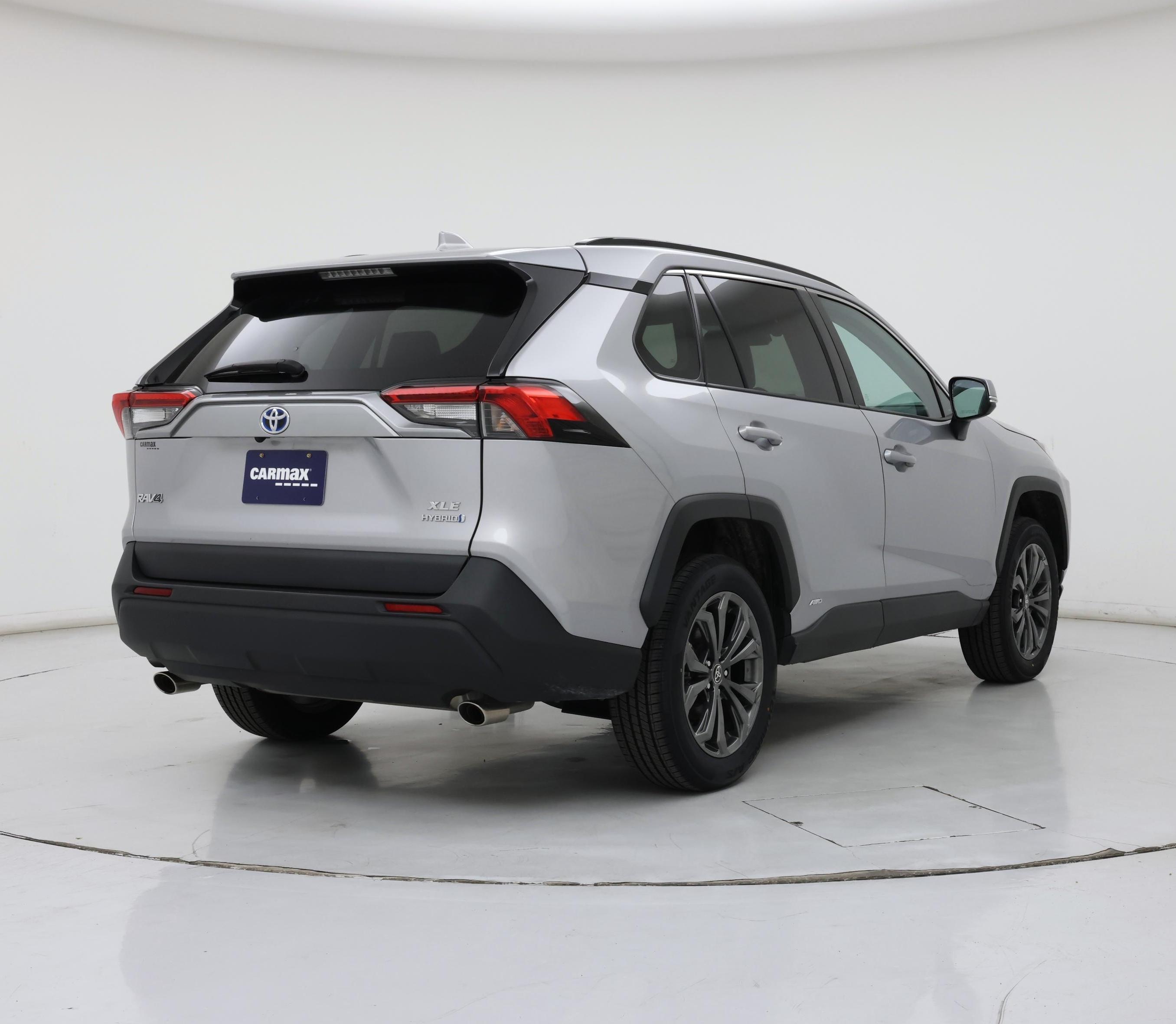 Thumbnail: 2022 Toyota RAV4 - 8