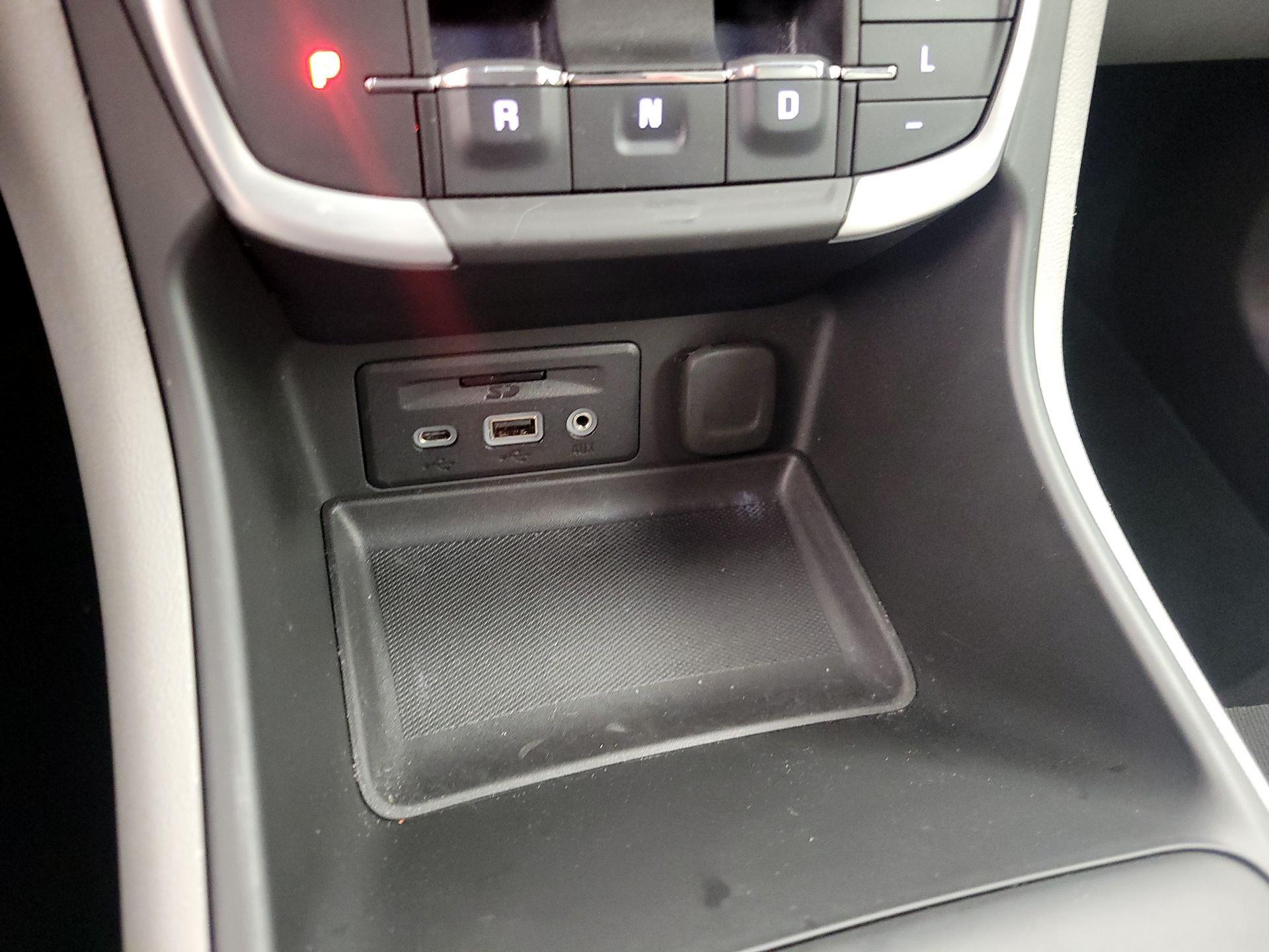 Thumbnail: 2023 GMC Terrain - 17