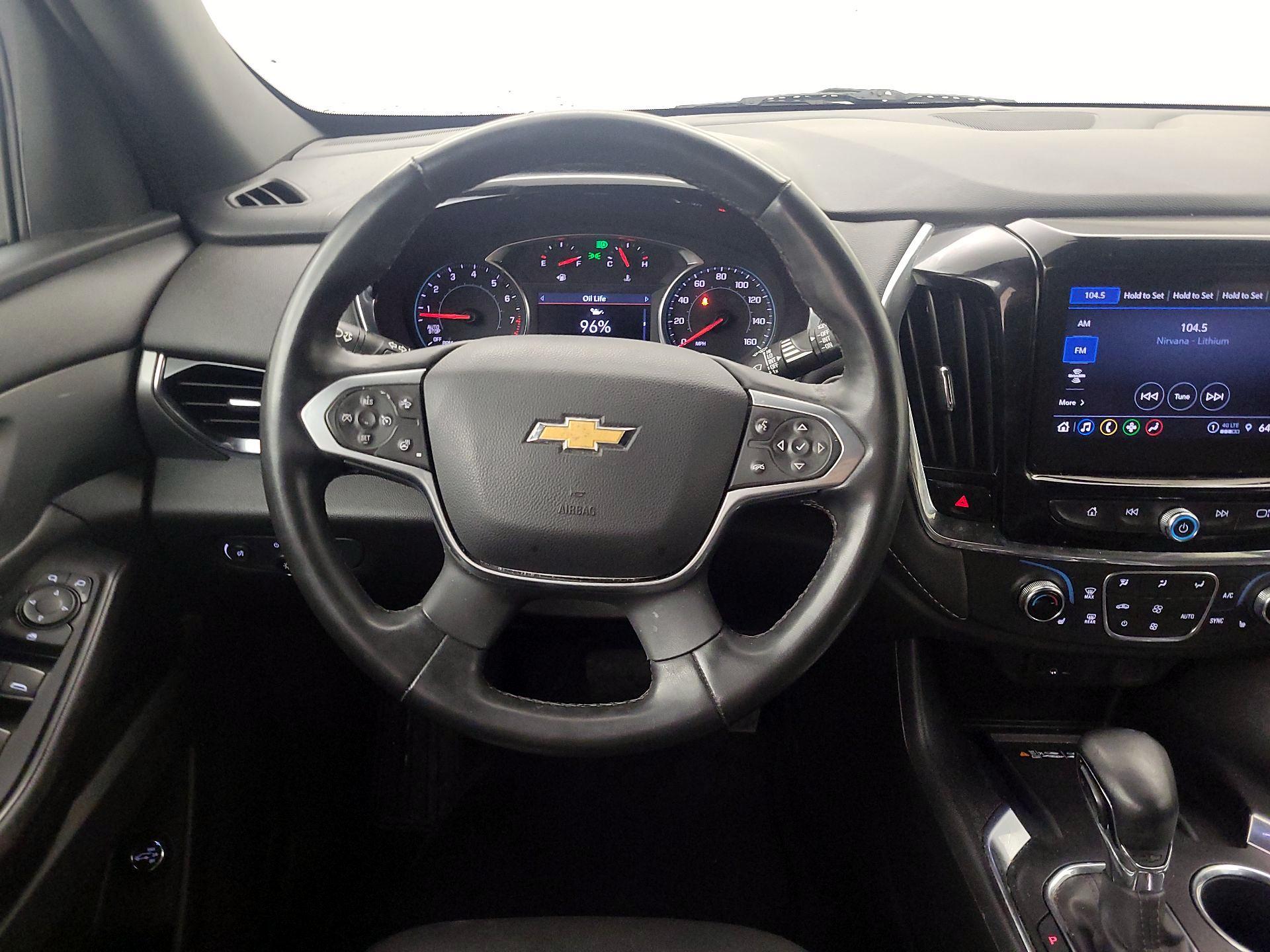 Thumbnail: 2023 Chevrolet Traverse - 10