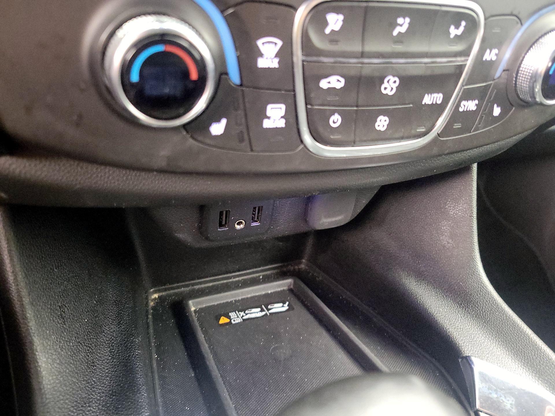 Thumbnail: 2023 Chevrolet Traverse - 18