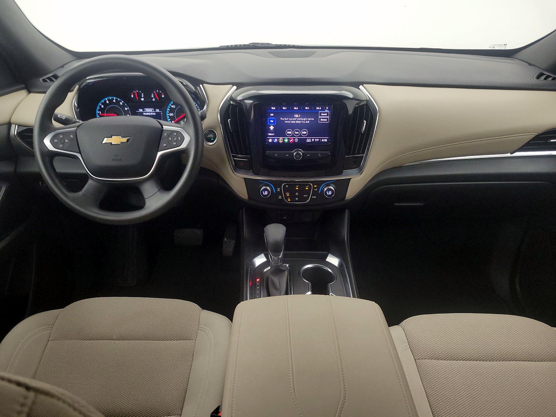 Thumbnail: 2023 Chevrolet Traverse - 9