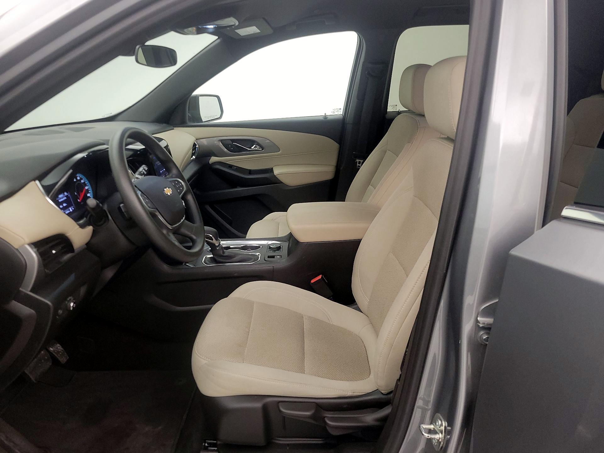 Thumbnail: 2023 Chevrolet Traverse - 11