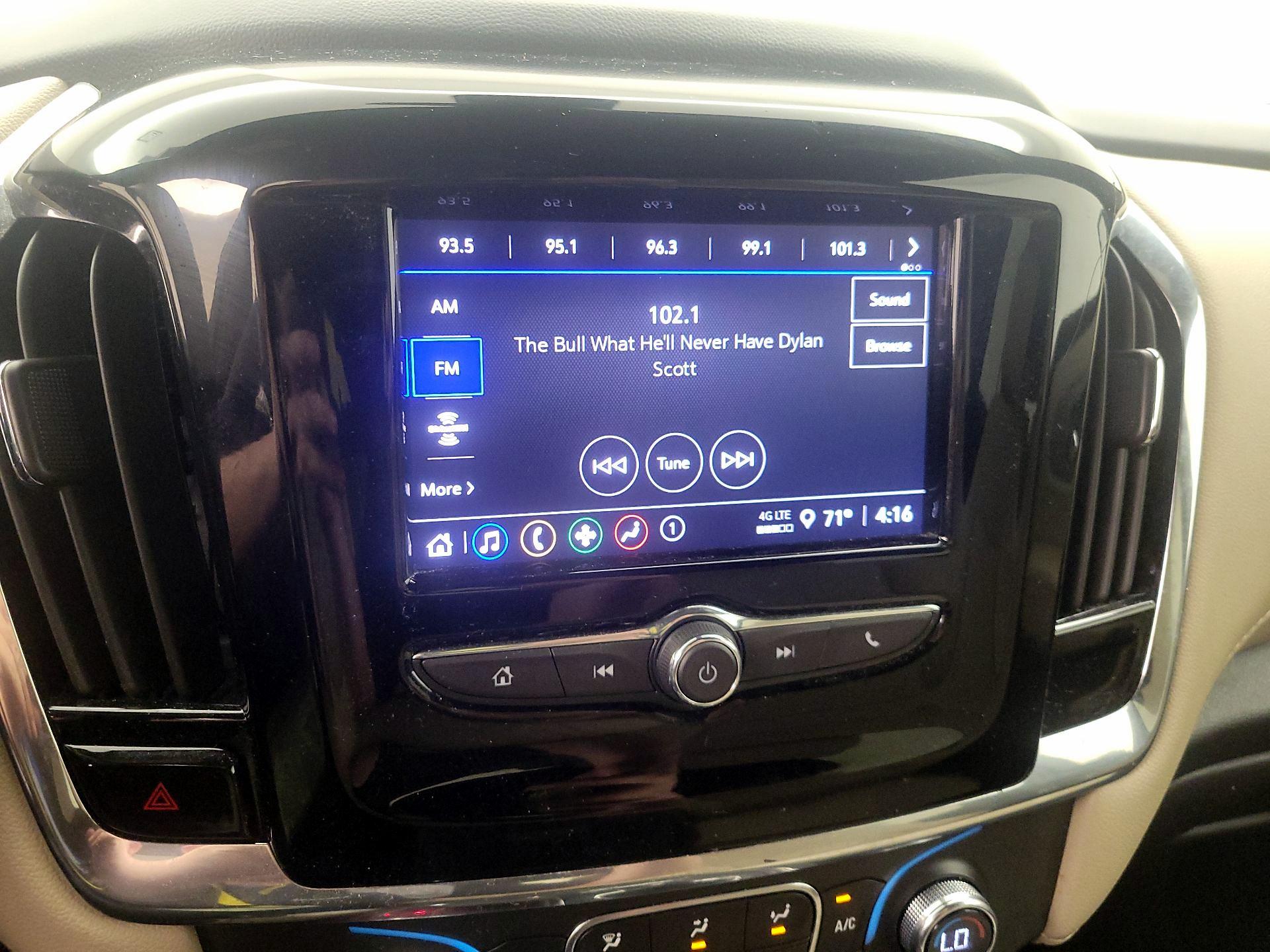 Thumbnail: 2023 Chevrolet Traverse - 16