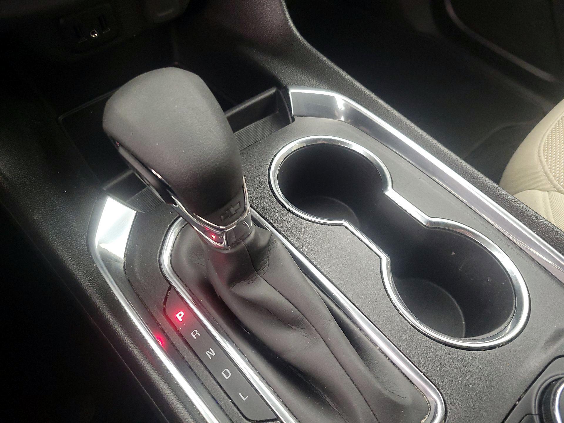 Thumbnail: 2023 Chevrolet Traverse - 18