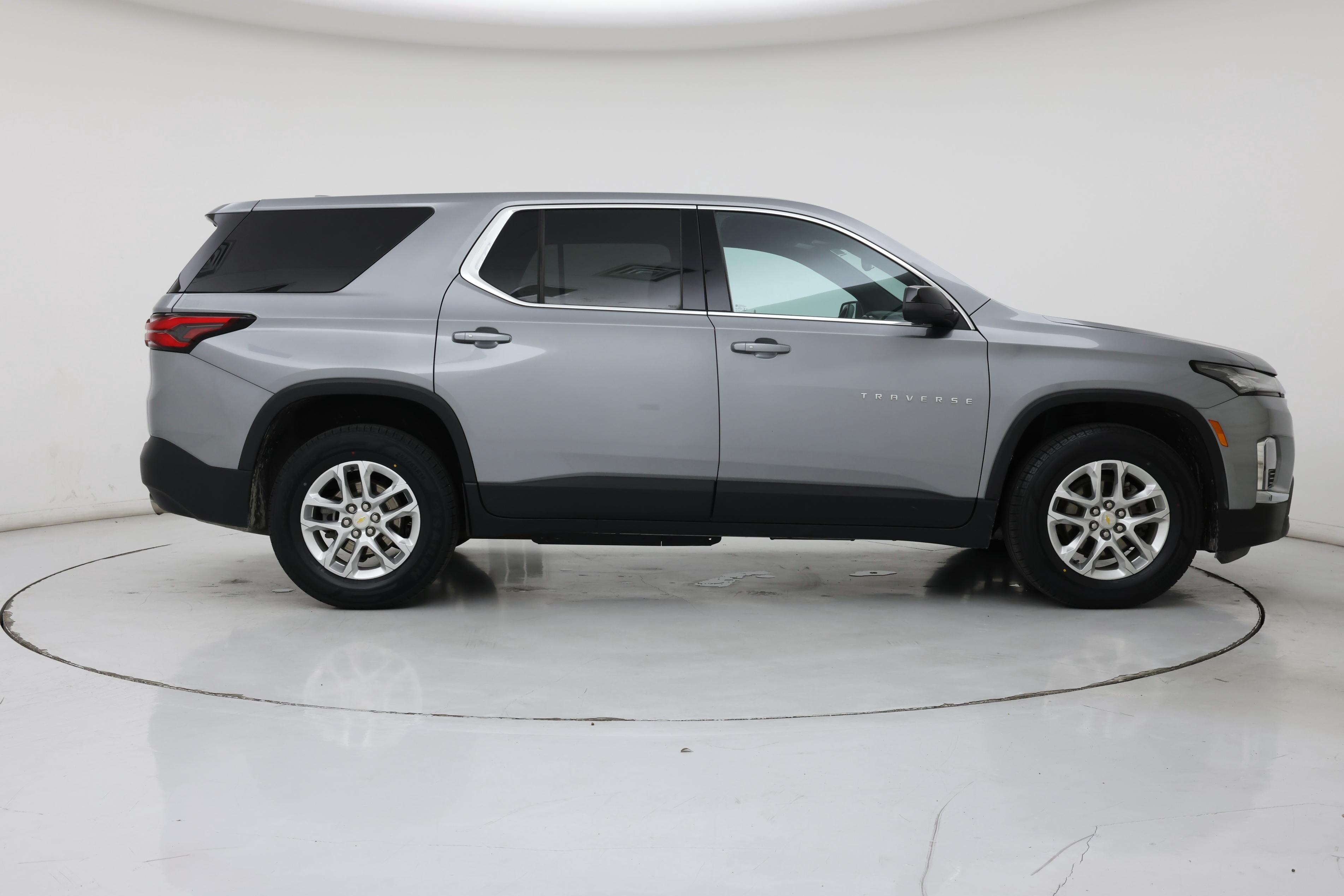 Thumbnail: 2023 Chevrolet Traverse - 7