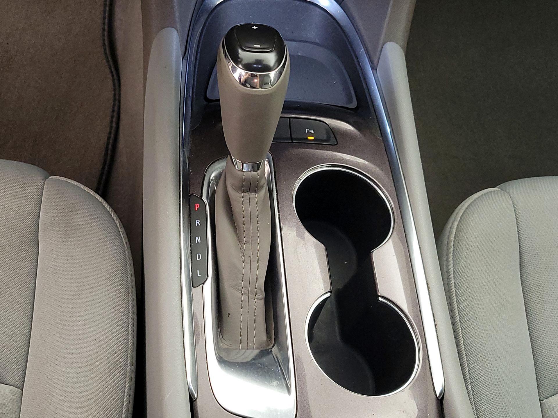 Thumbnail: 2020 Chevrolet Malibu - 17