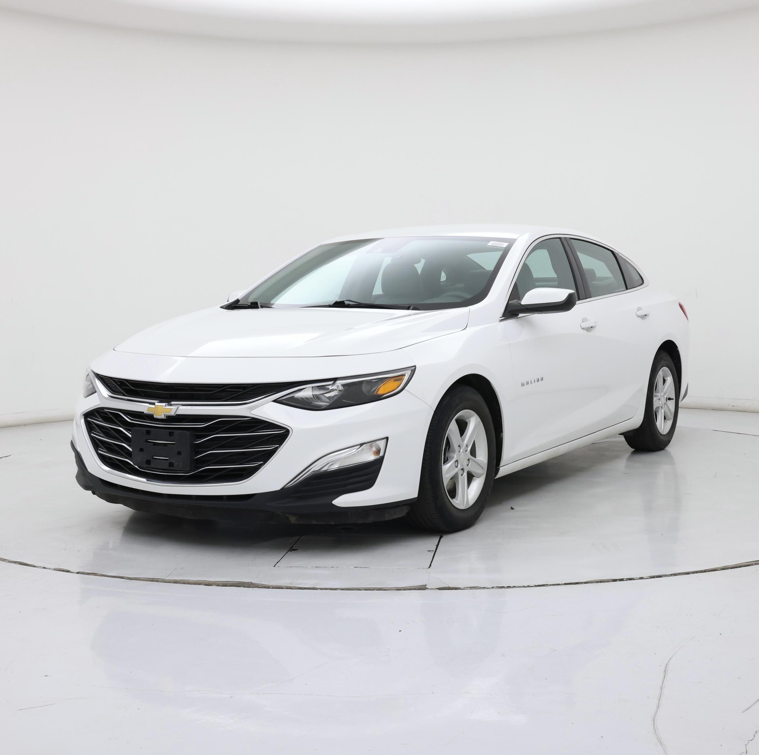 Thumbnail: 2020 Chevrolet Malibu - 4