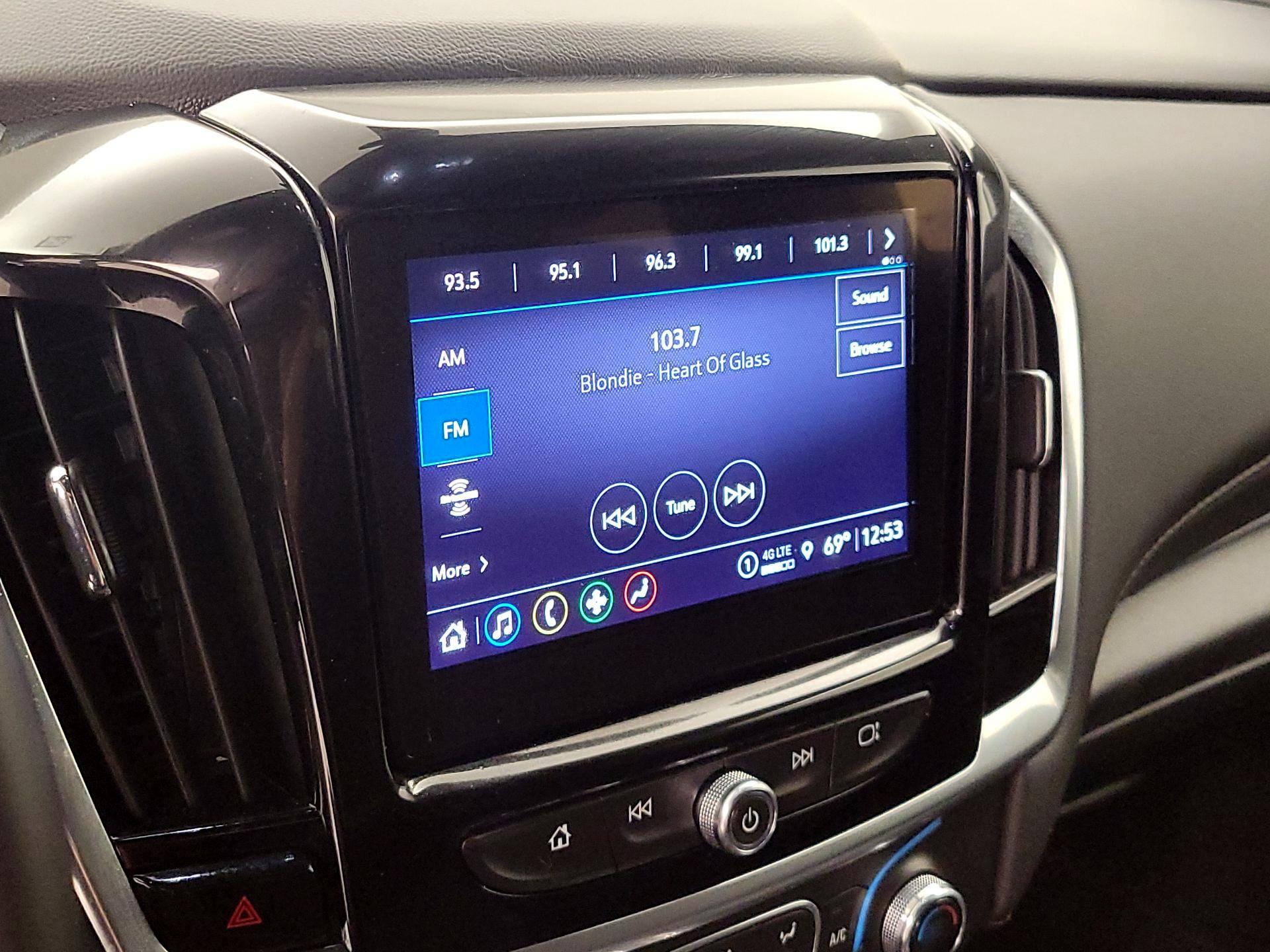 Thumbnail: 2023 Chevrolet Traverse - 15