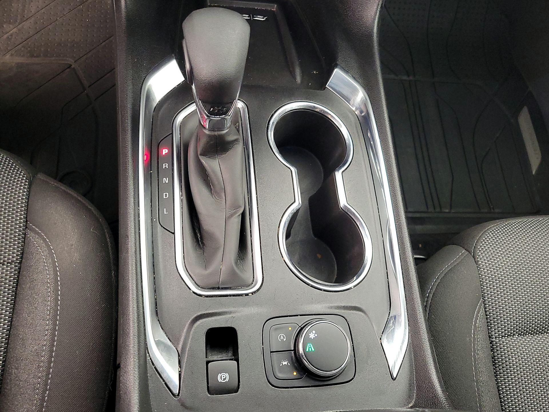 Thumbnail: 2023 Chevrolet Traverse - 17