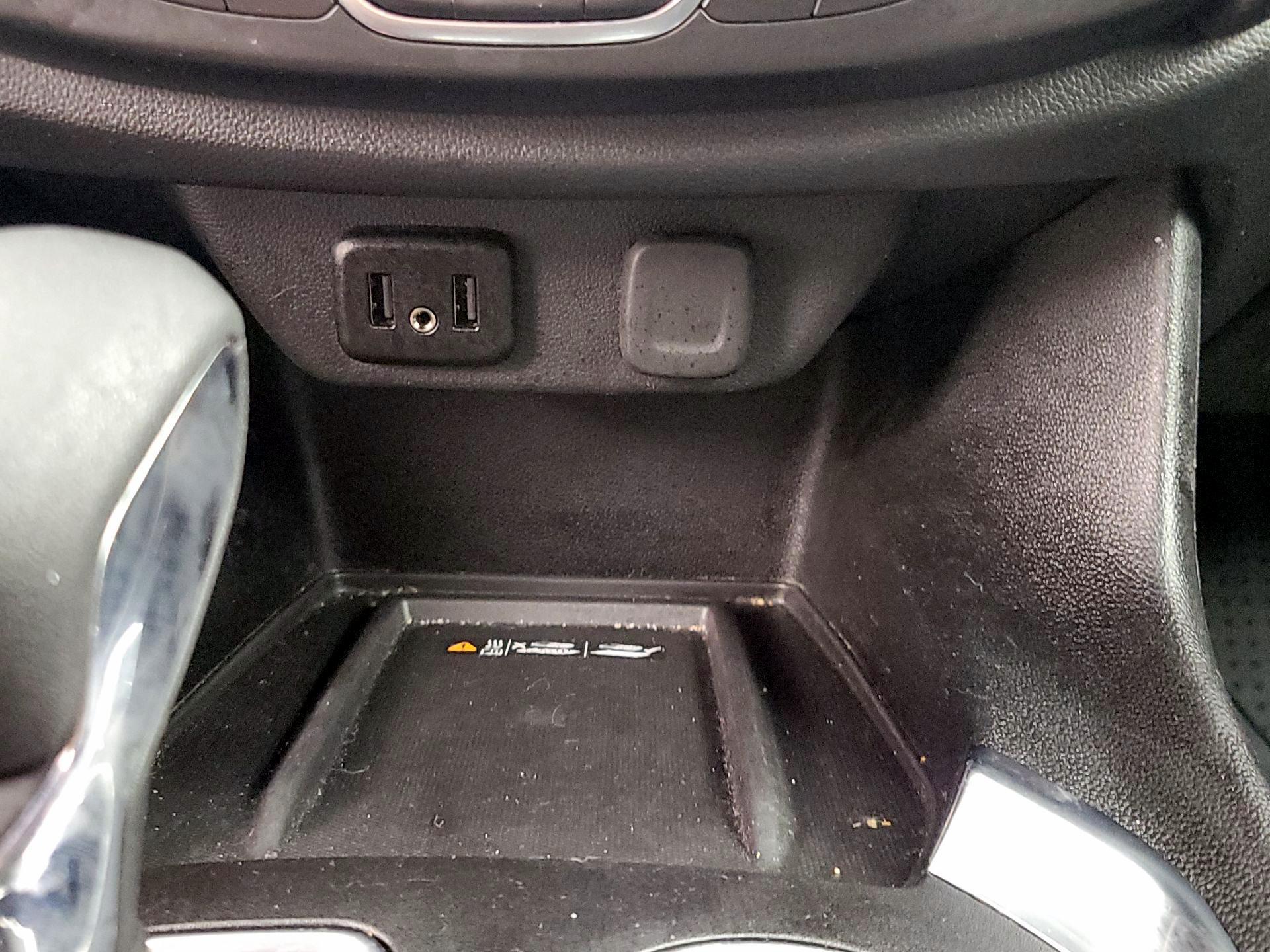 Thumbnail: 2023 Chevrolet Traverse - 18