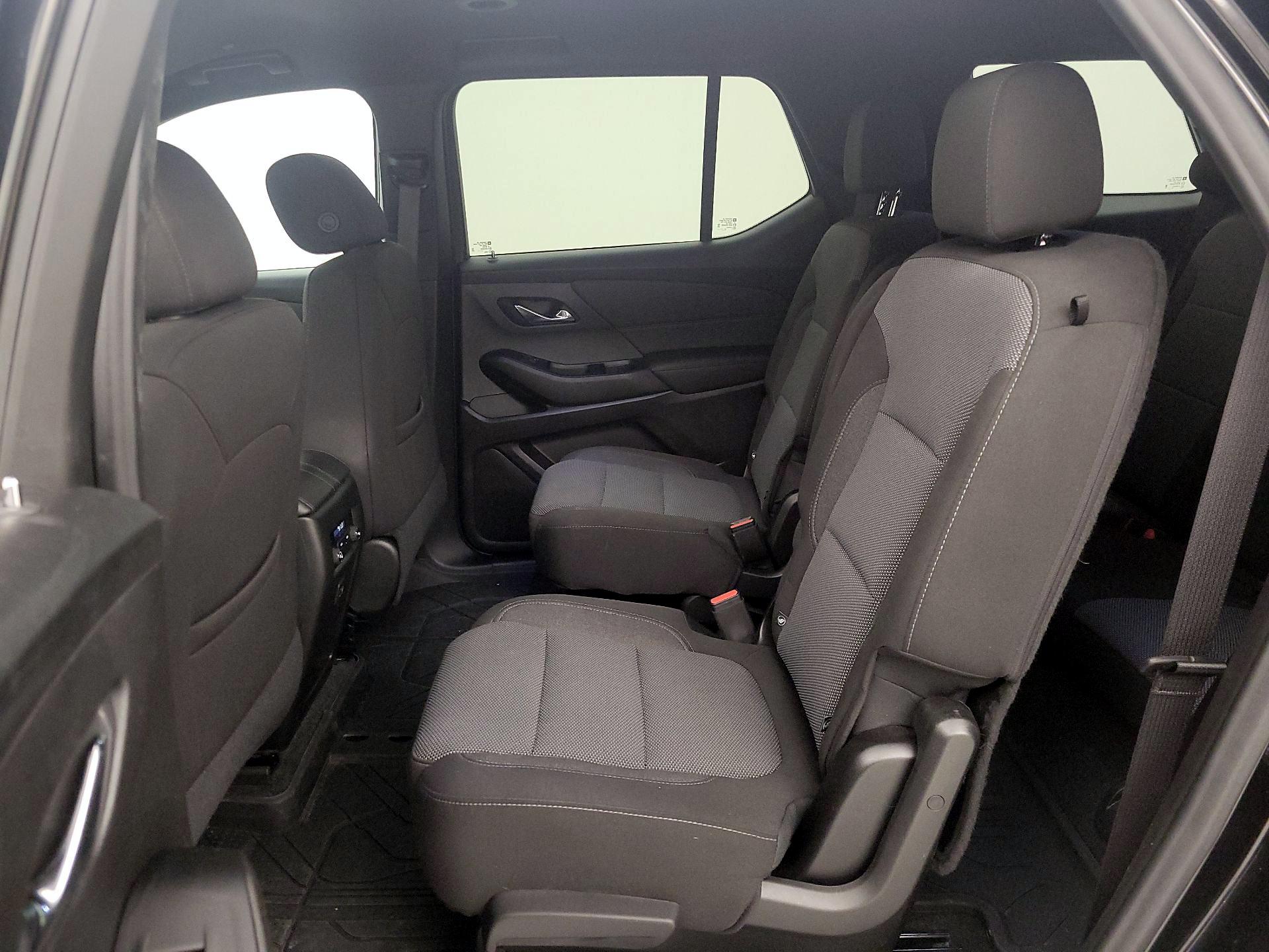 Thumbnail: 2023 Chevrolet Traverse - 19