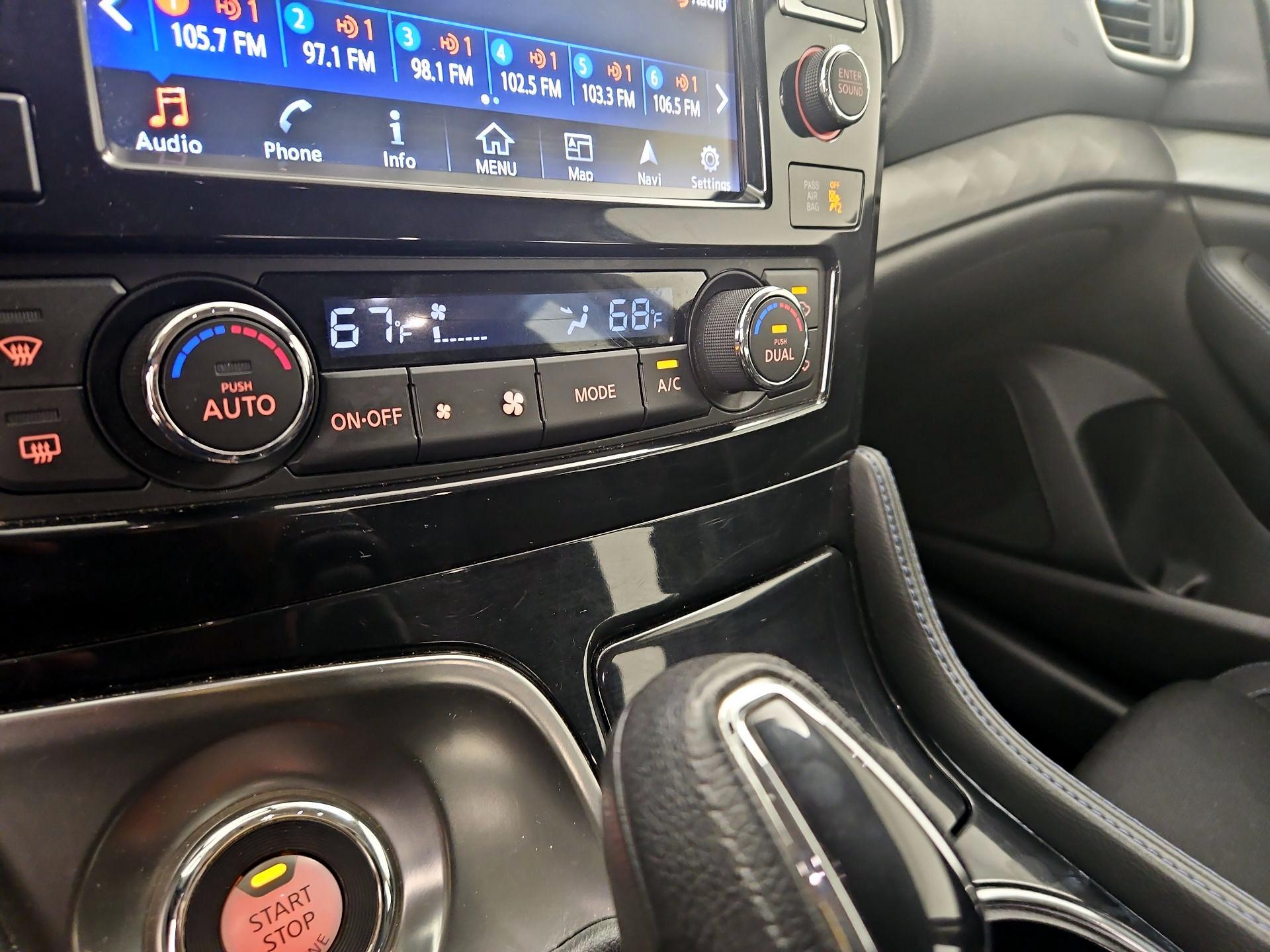 Thumbnail: 2016 Nissan Maxima - 16