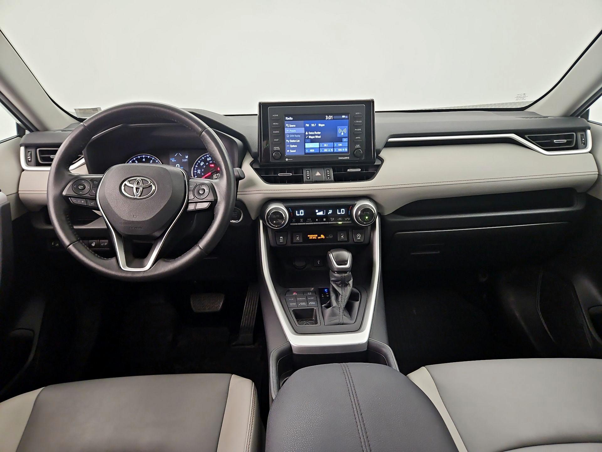 Thumbnail: 2021 Toyota RAV4 - 9