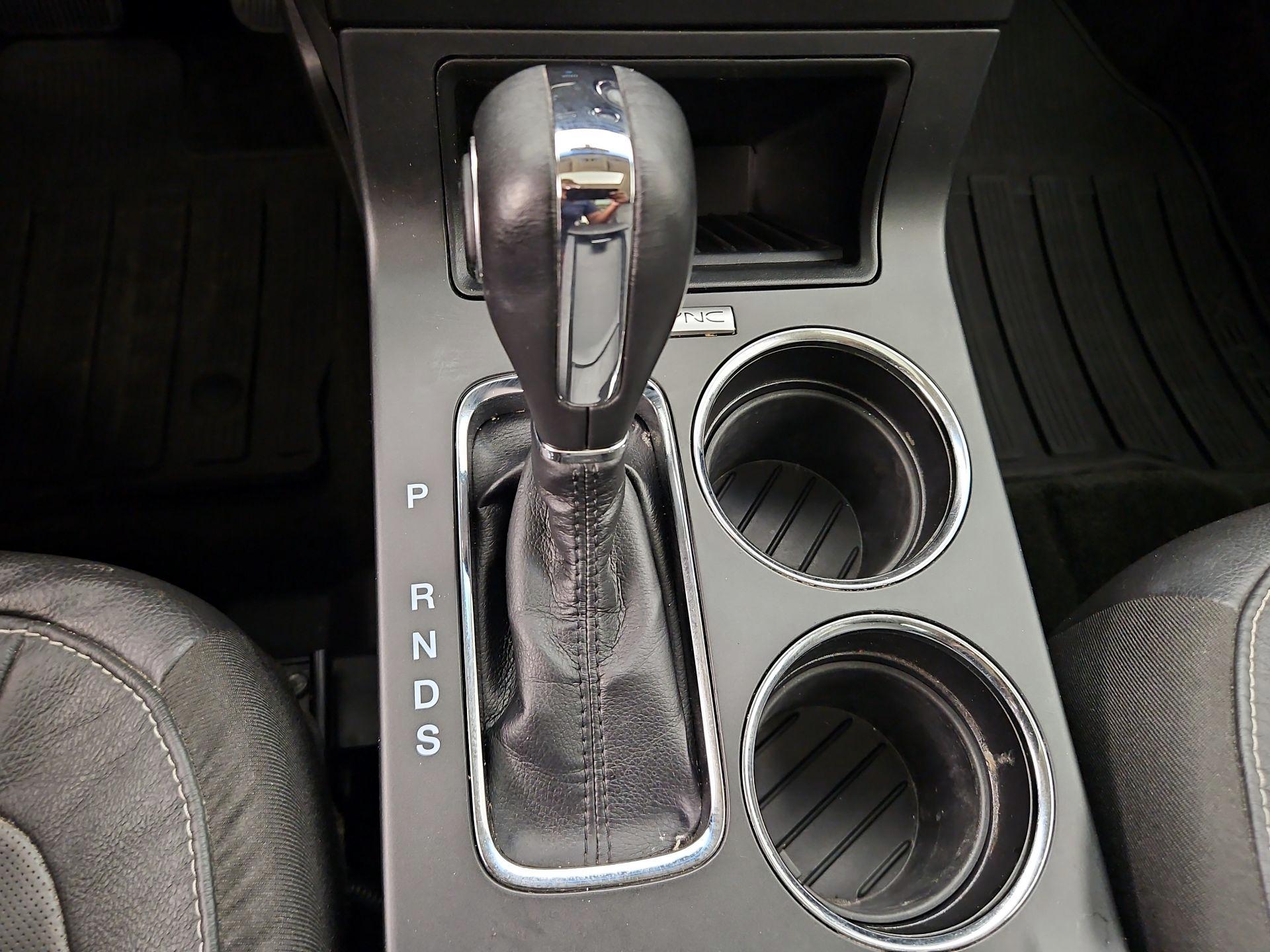 Thumbnail: 2015 Ford Flex - 18