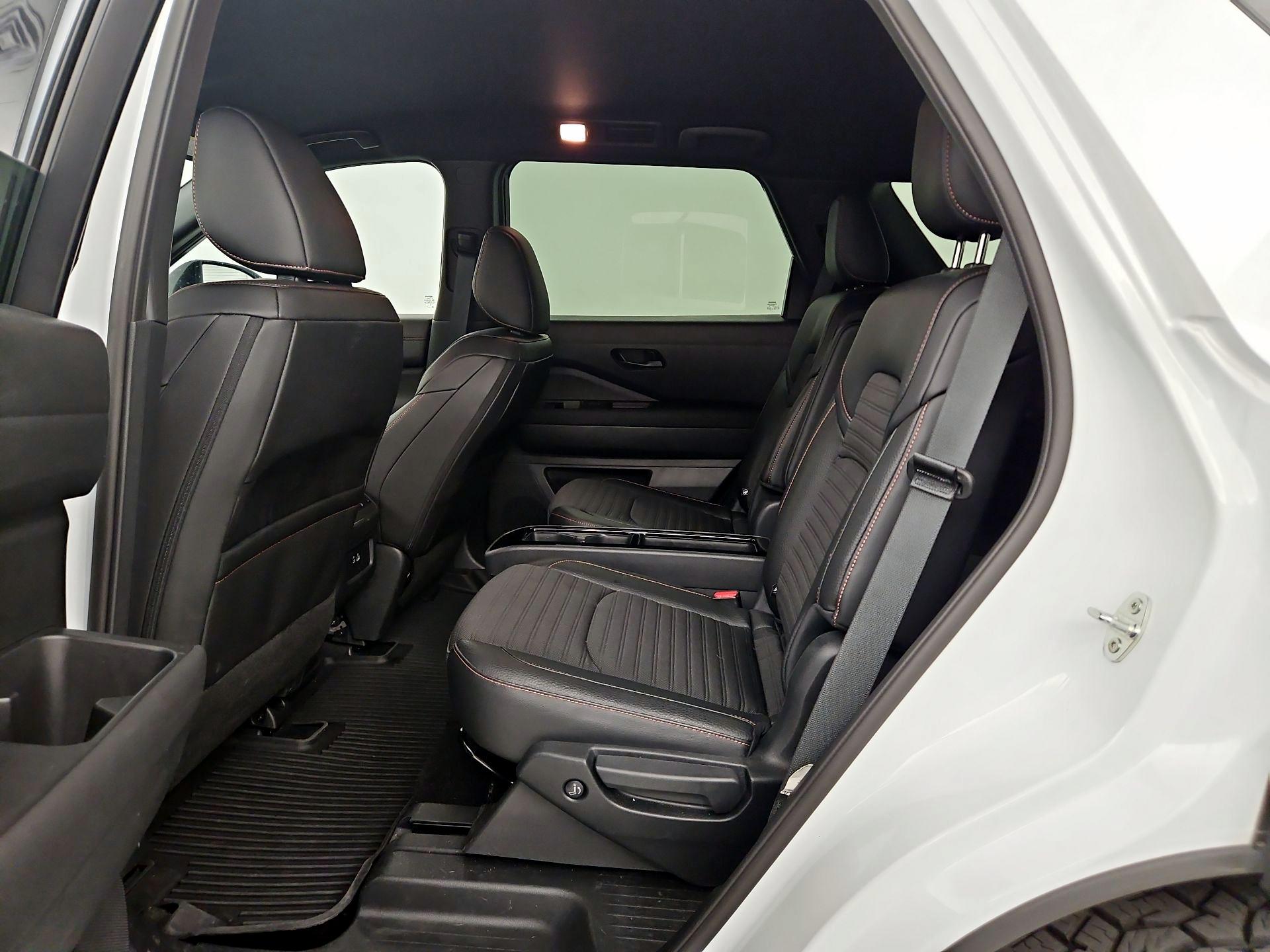 Thumbnail: 2025 Nissan Pathfinder - 19