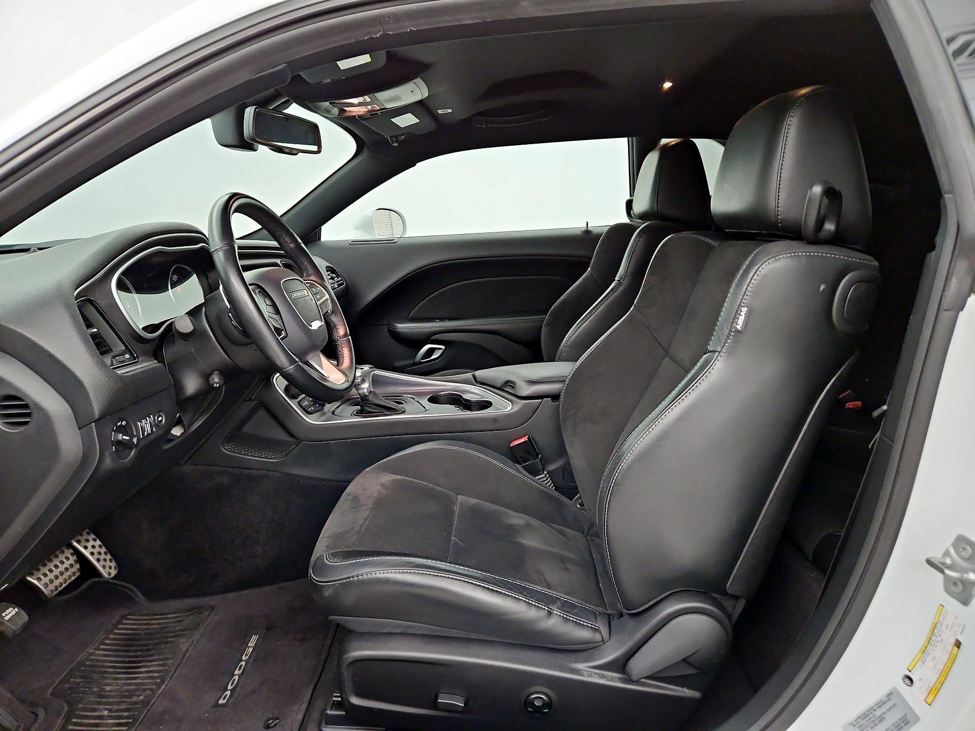 Thumbnail: 2017 Dodge Challenger - 11