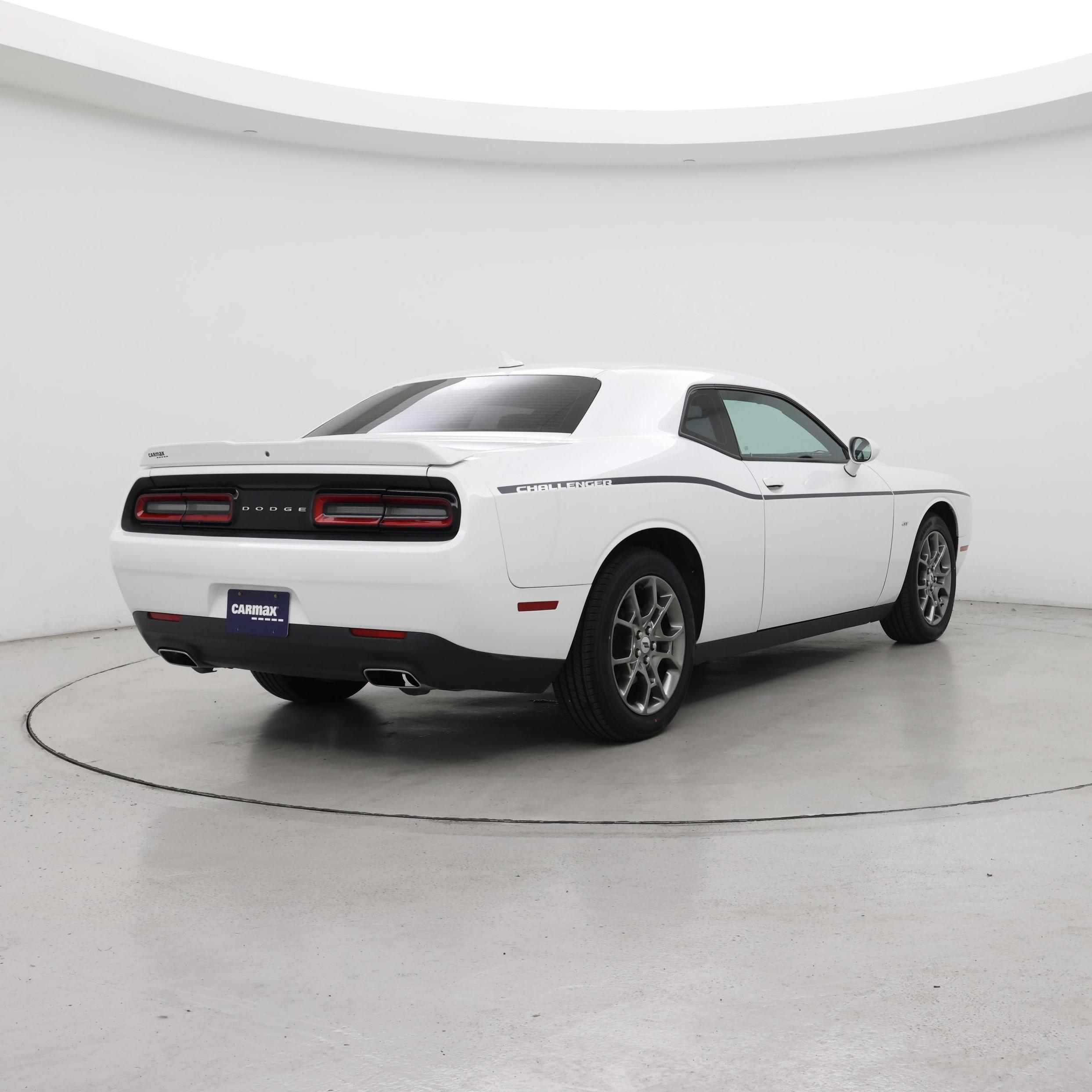 Thumbnail: 2017 Dodge Challenger - 8