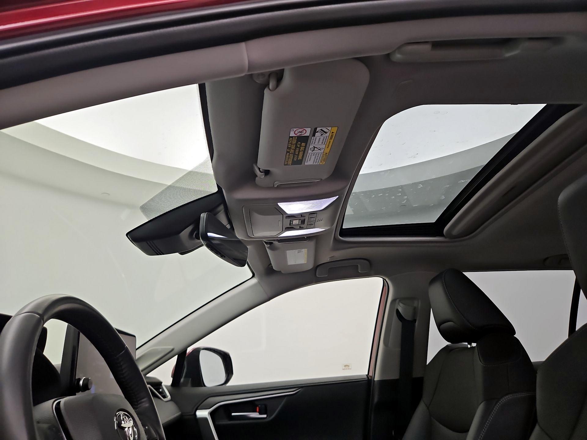 Thumbnail: 2024 Toyota RAV4 - 19