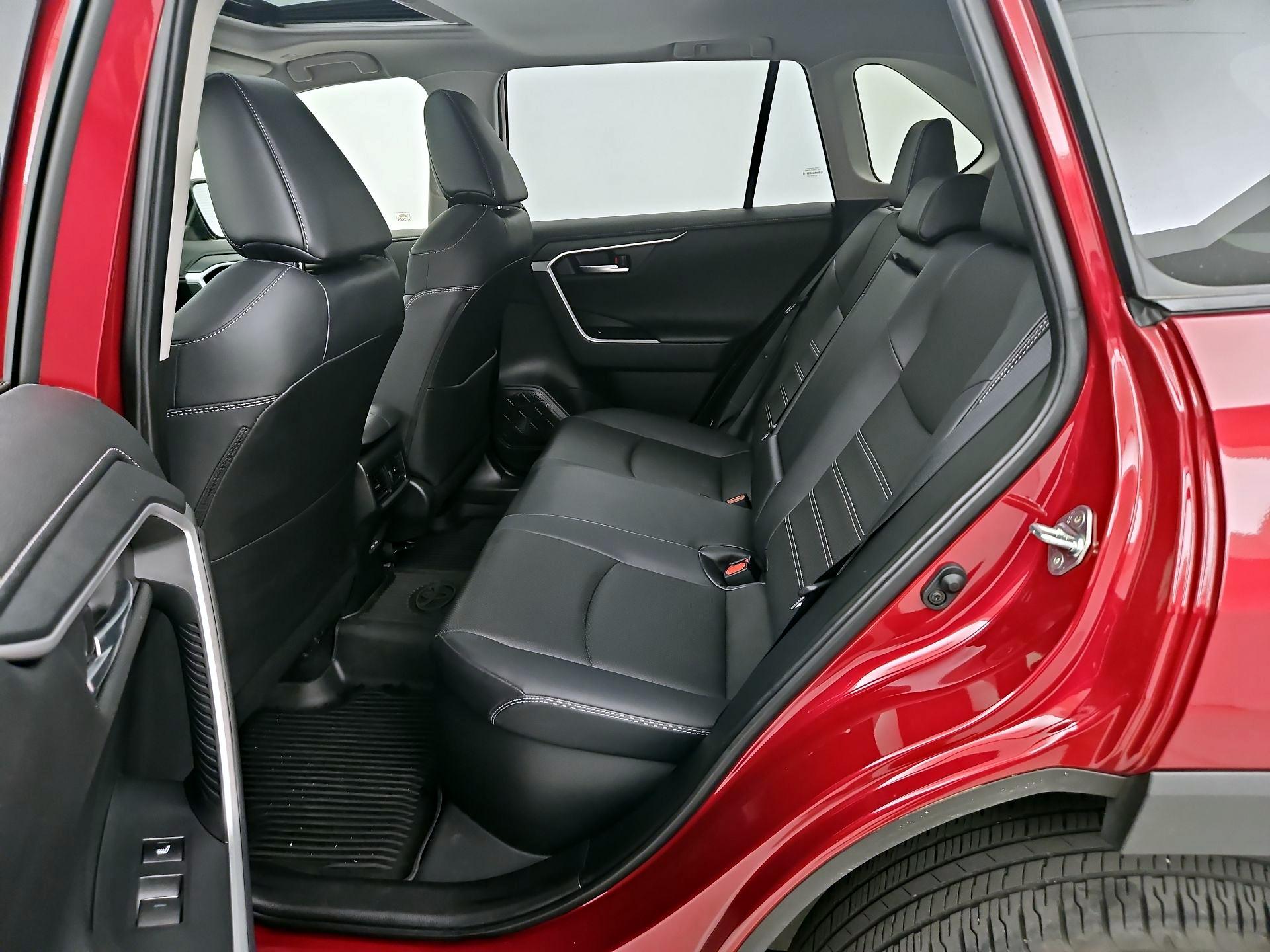 Thumbnail: 2024 Toyota RAV4 - 20