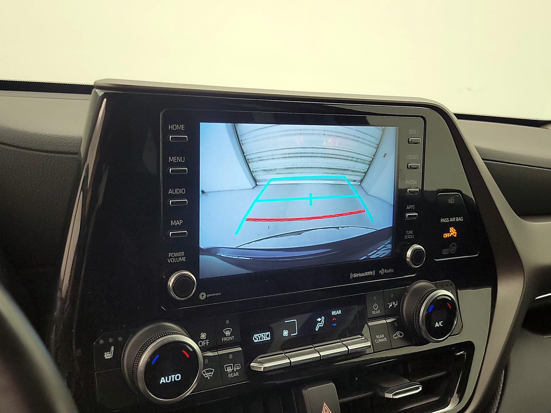 Thumbnail: 2022 Toyota Highlander - 14