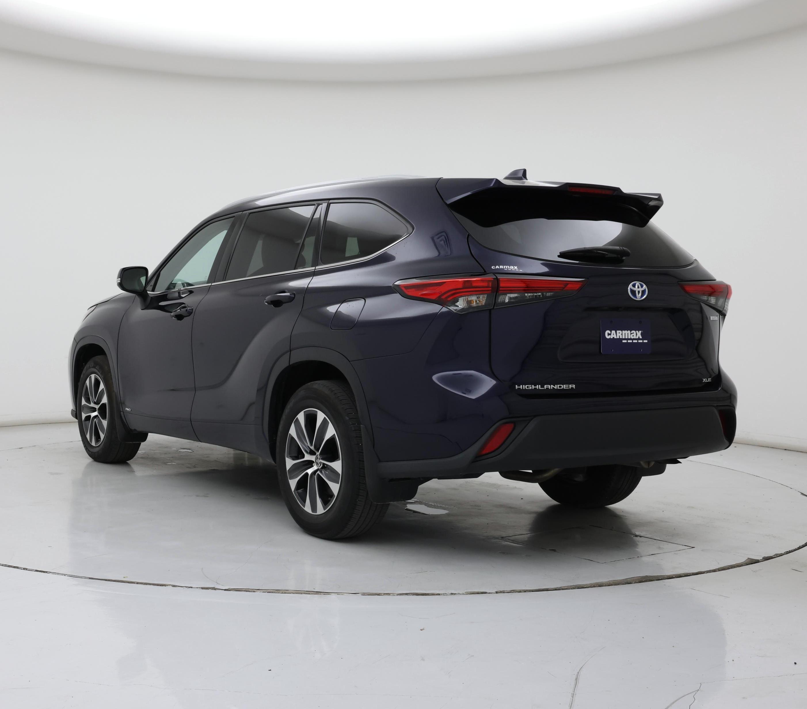 Thumbnail: 2022 Toyota Highlander - 2