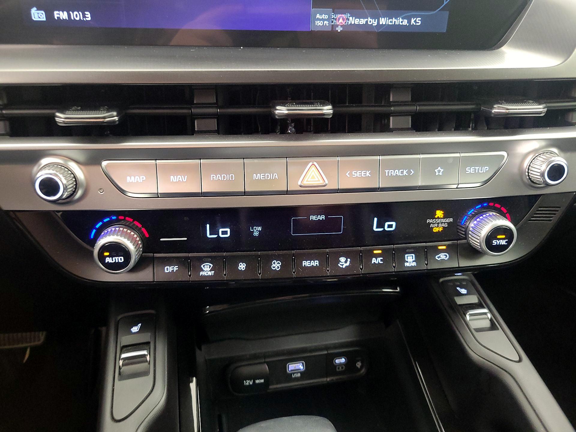 Thumbnail: 2025 Kia Telluride - 17