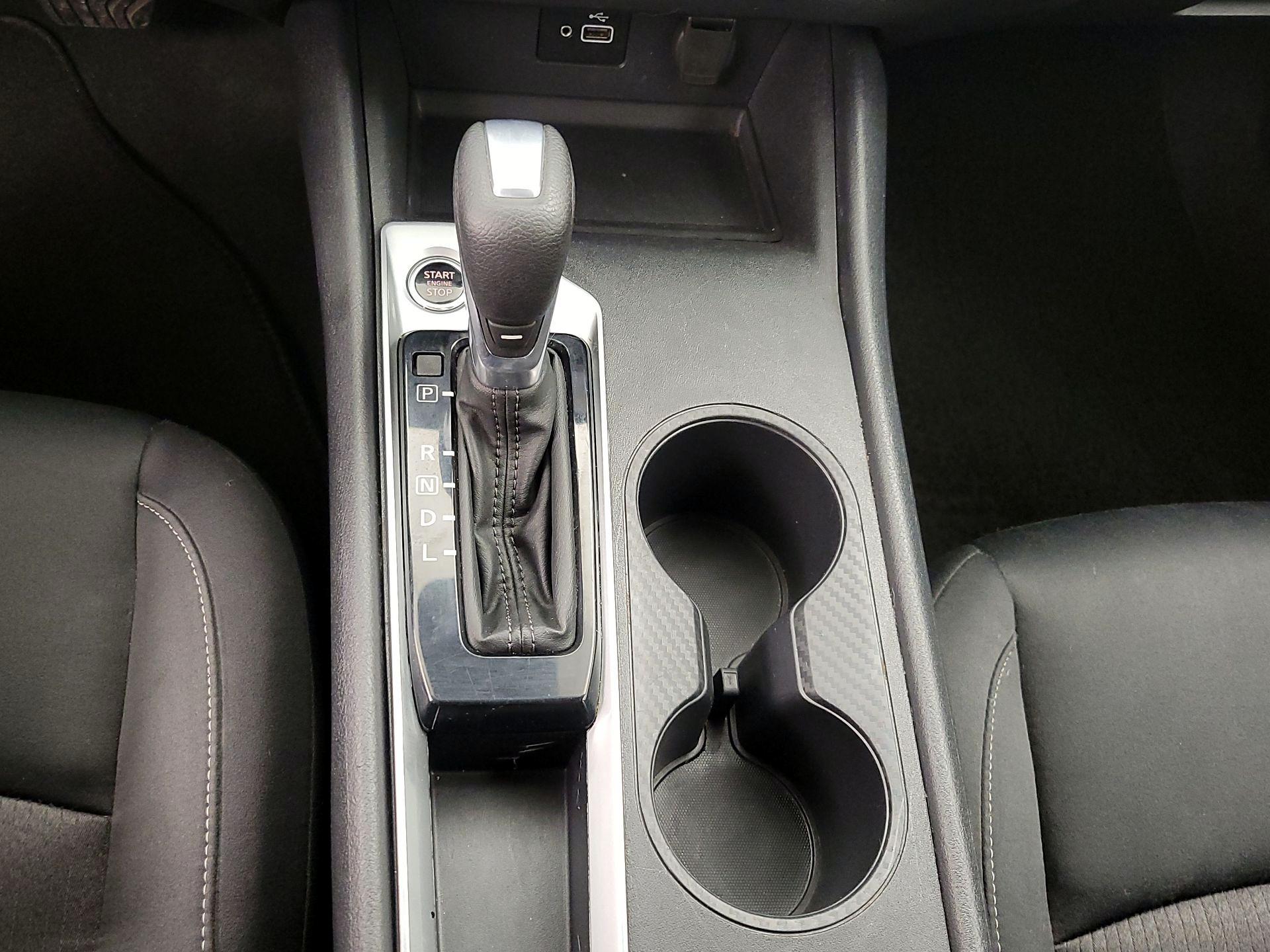 Thumbnail: 2022 Nissan Altima - 17