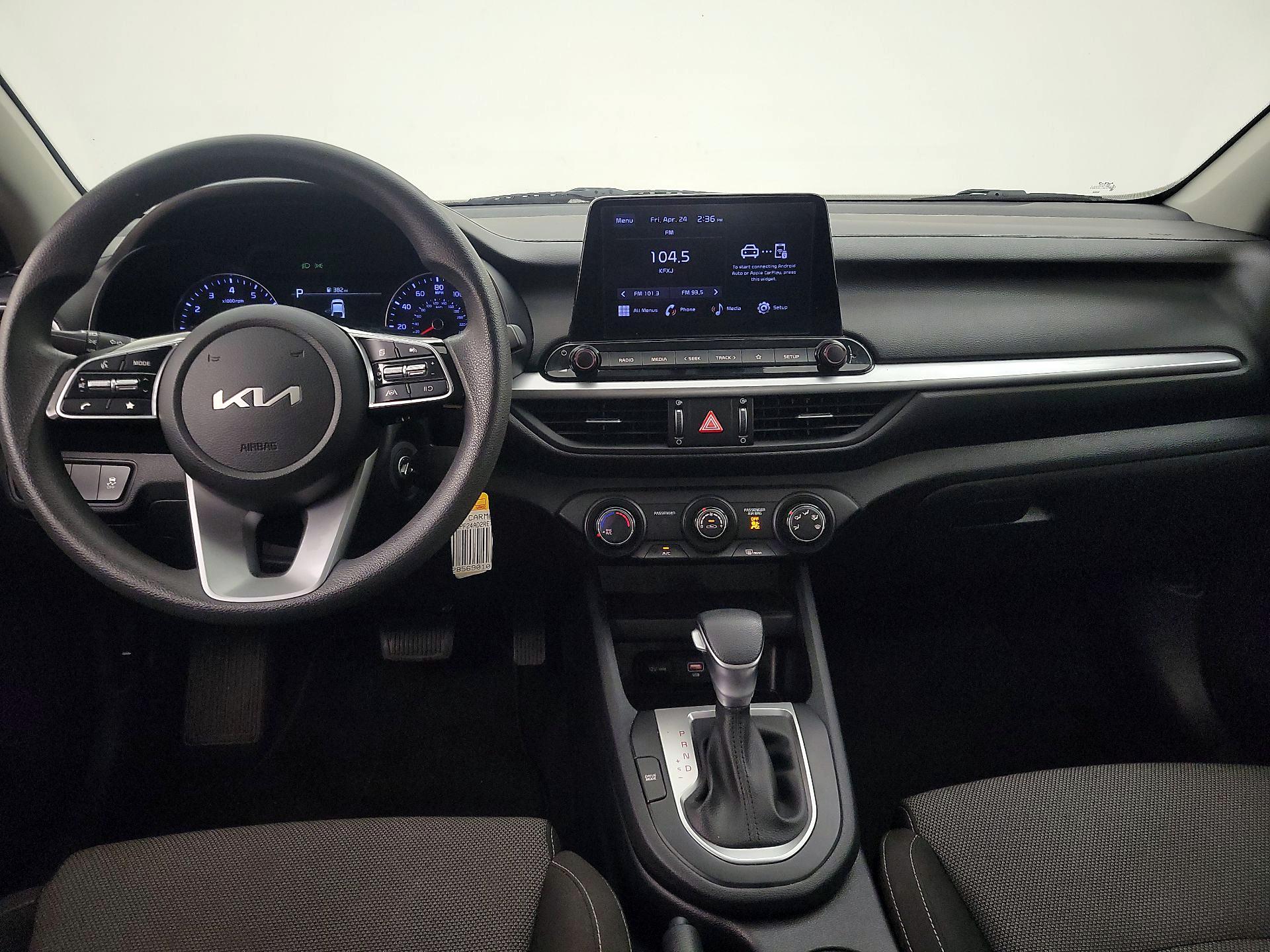 Thumbnail: 2024 Kia Forte - 9