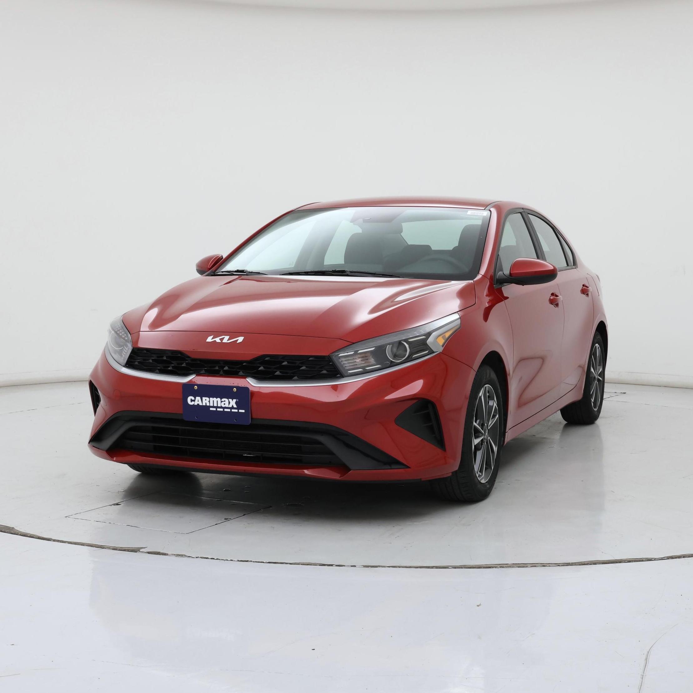 Thumbnail: 2024 Kia Forte - 4