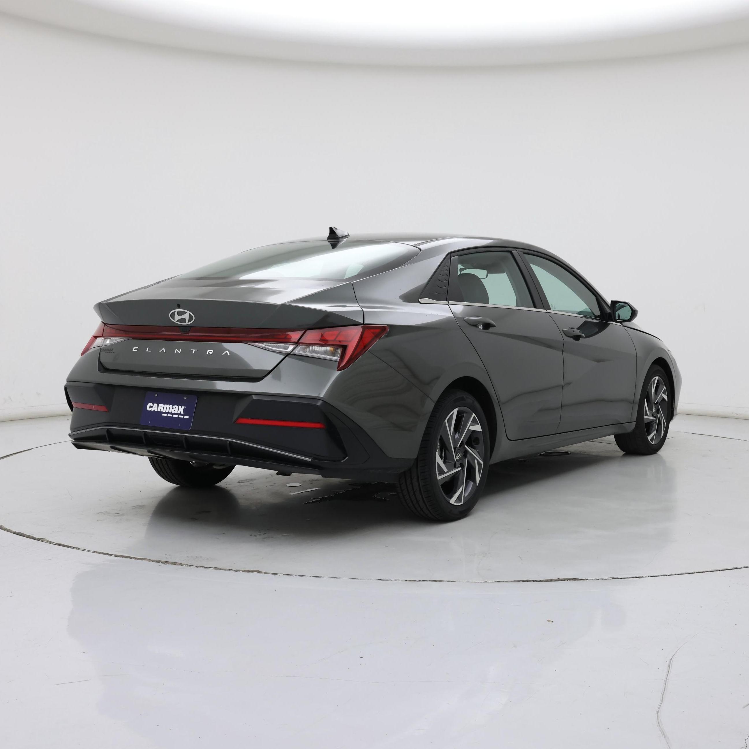 Thumbnail: 2025 Hyundai Elantra - 8