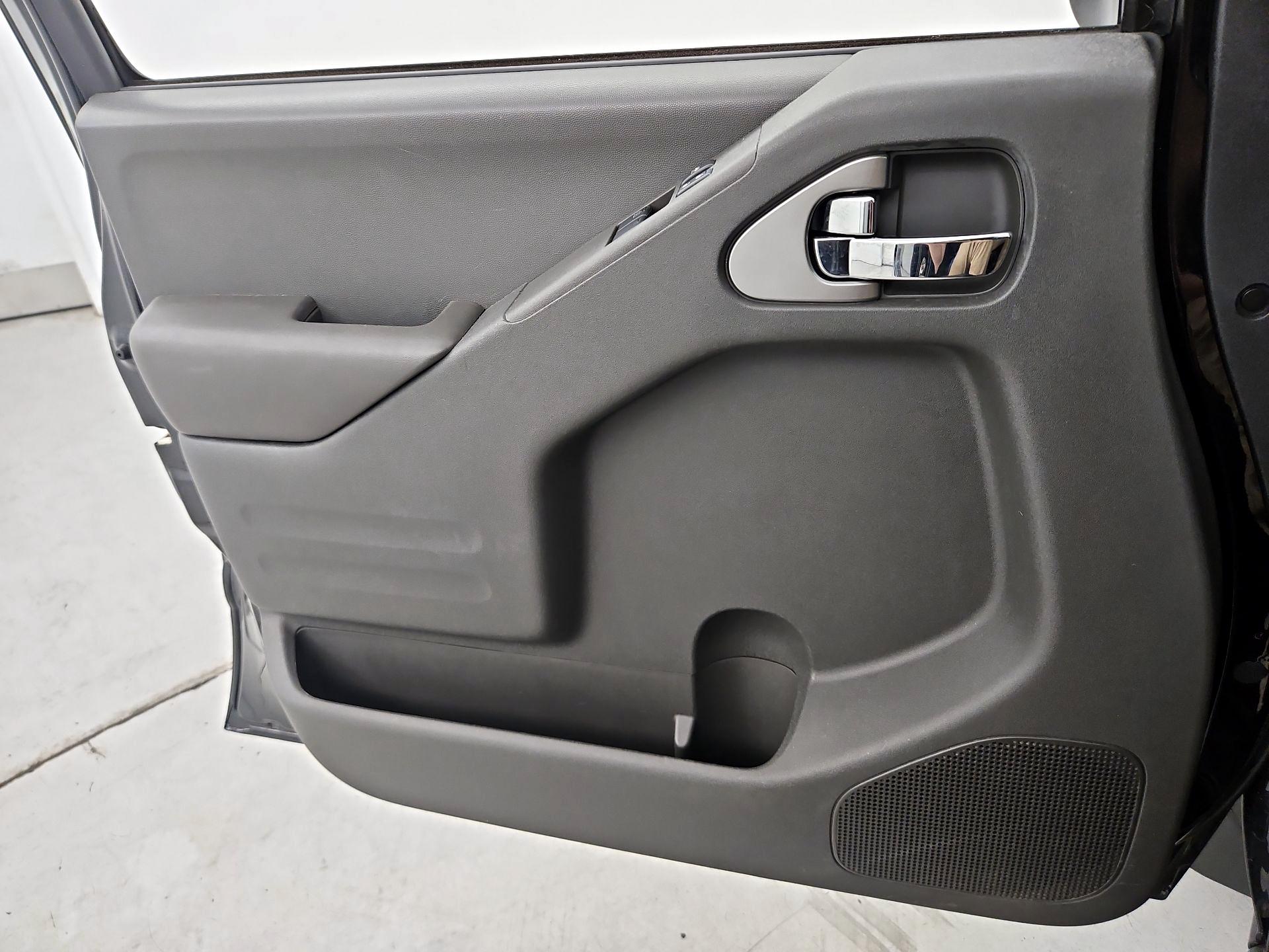 Thumbnail: 2019 Nissan Frontier - 12