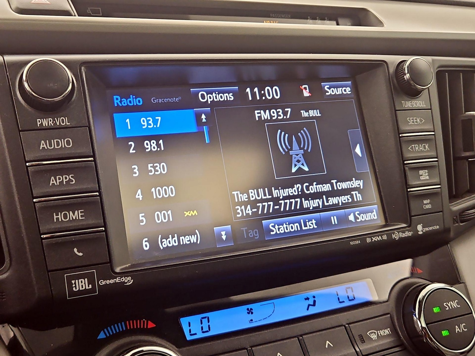 2017 Toyota RAV4 Platinum - Photo 16