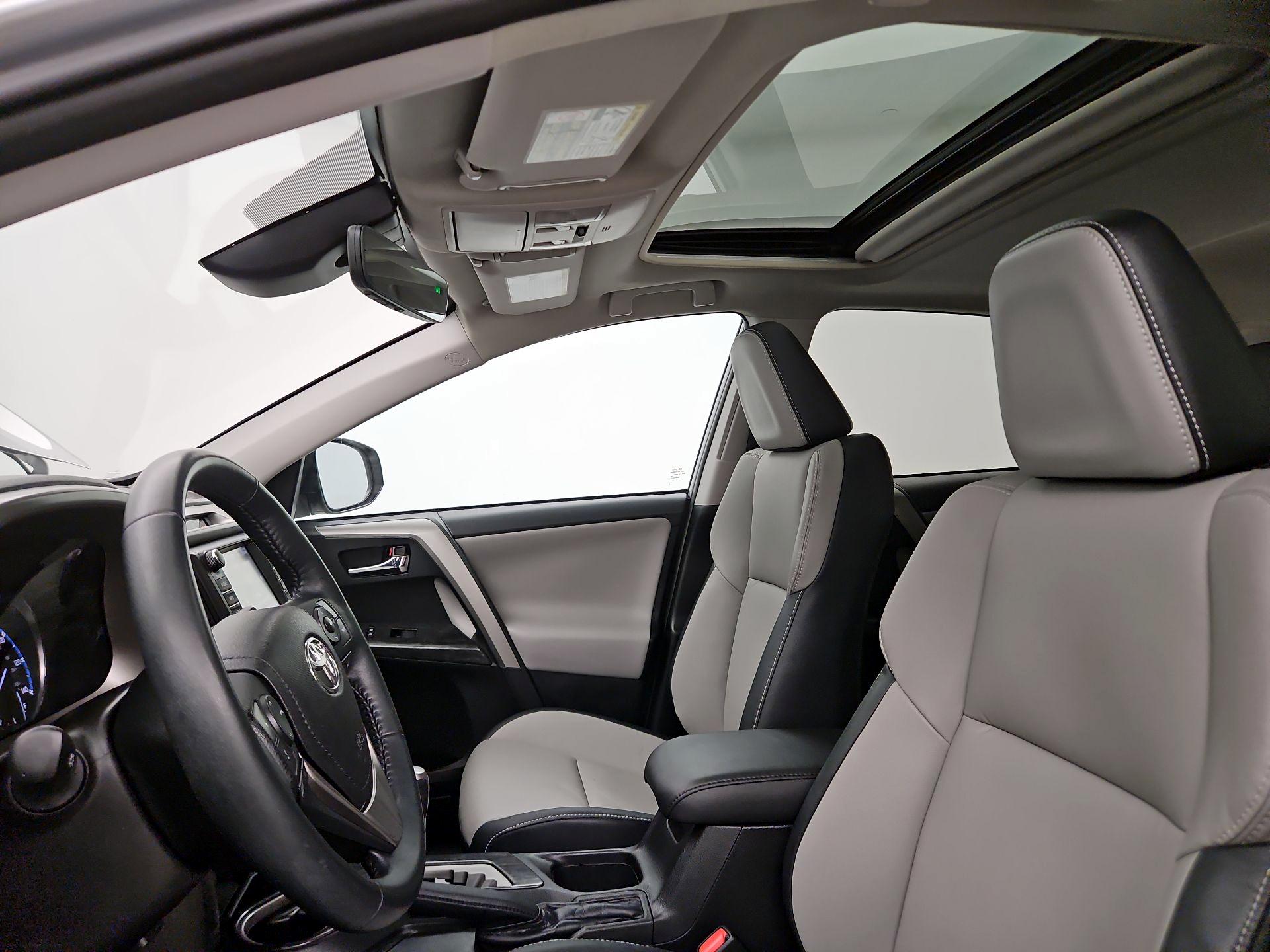 Thumbnail: 2017 Toyota RAV4 - 19