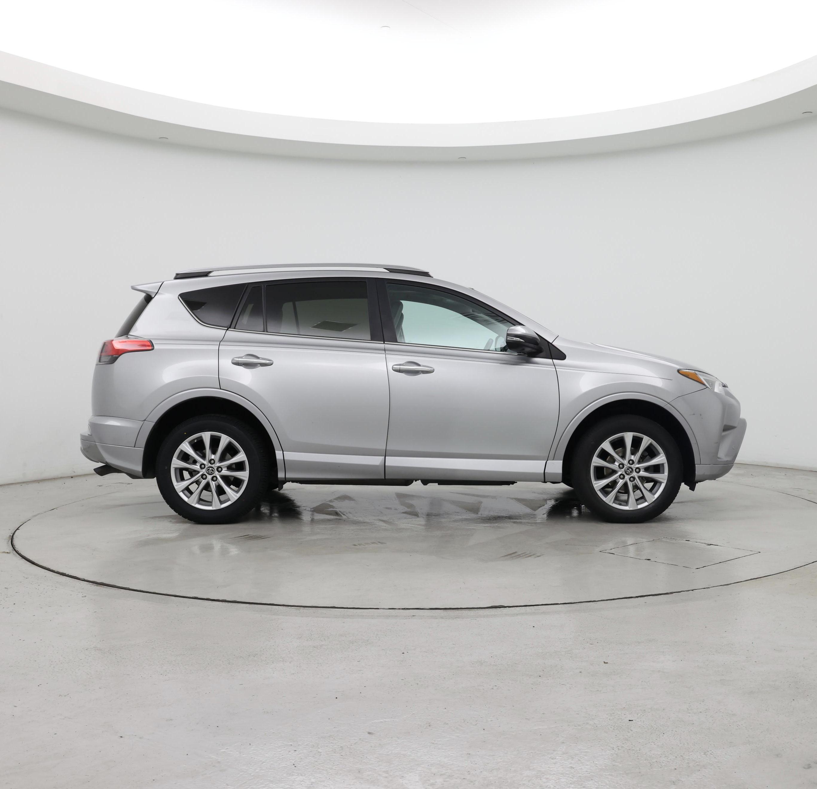 Thumbnail: 2017 Toyota RAV4 - 7