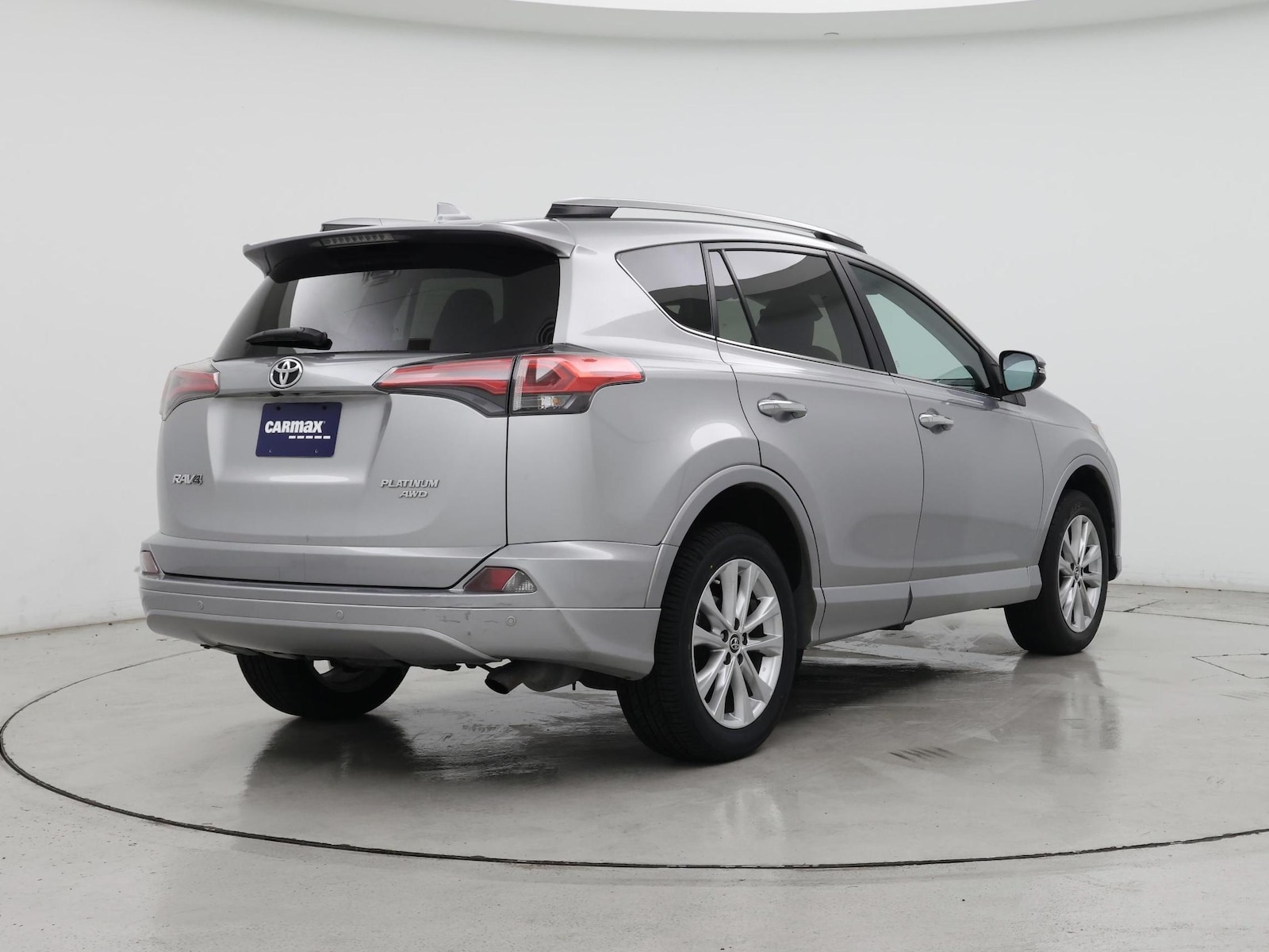 2017 Toyota RAV4 Platinum - Photo 9