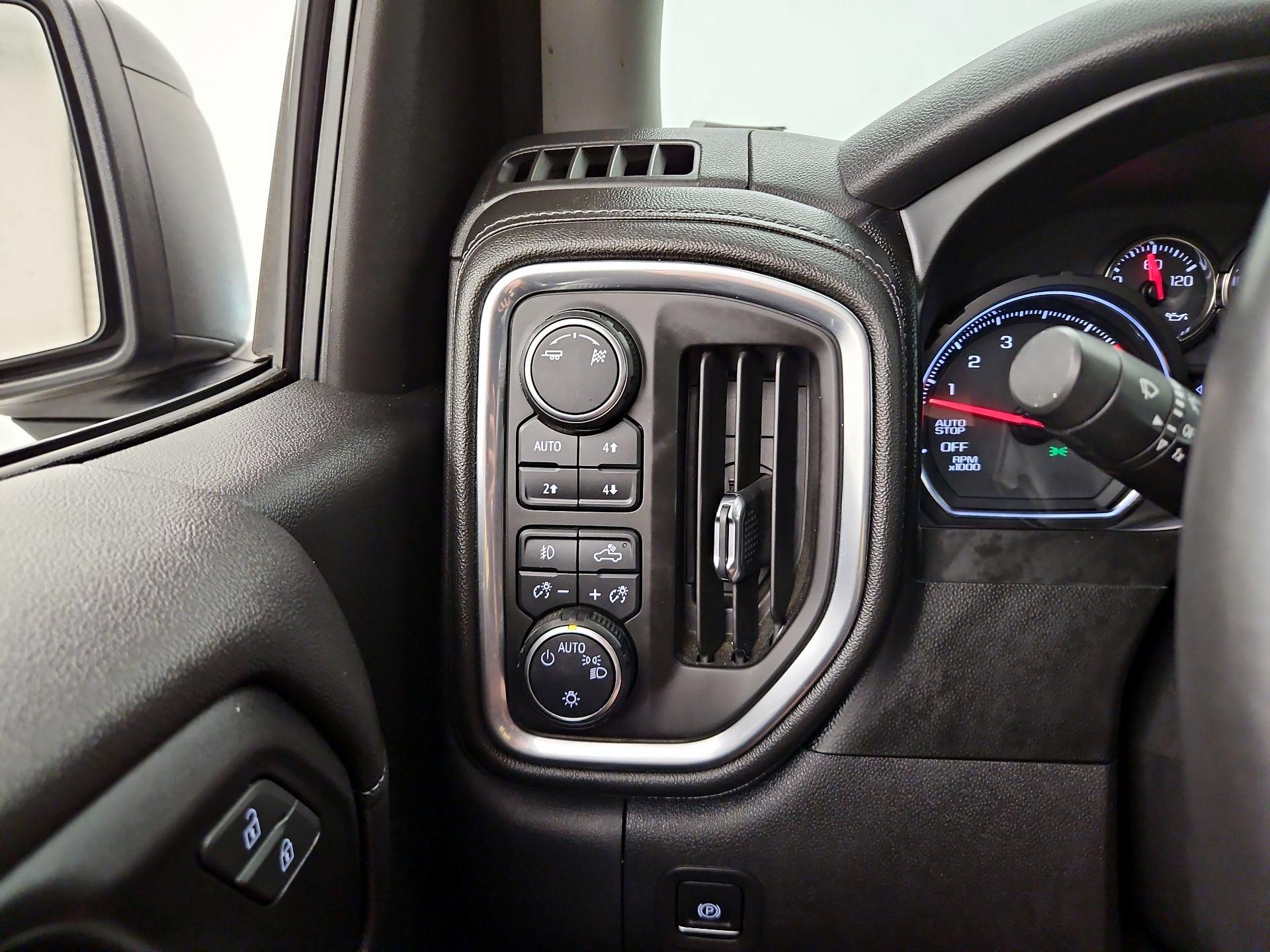 Thumbnail: 2019 Chevrolet Silverado 1500 - 13