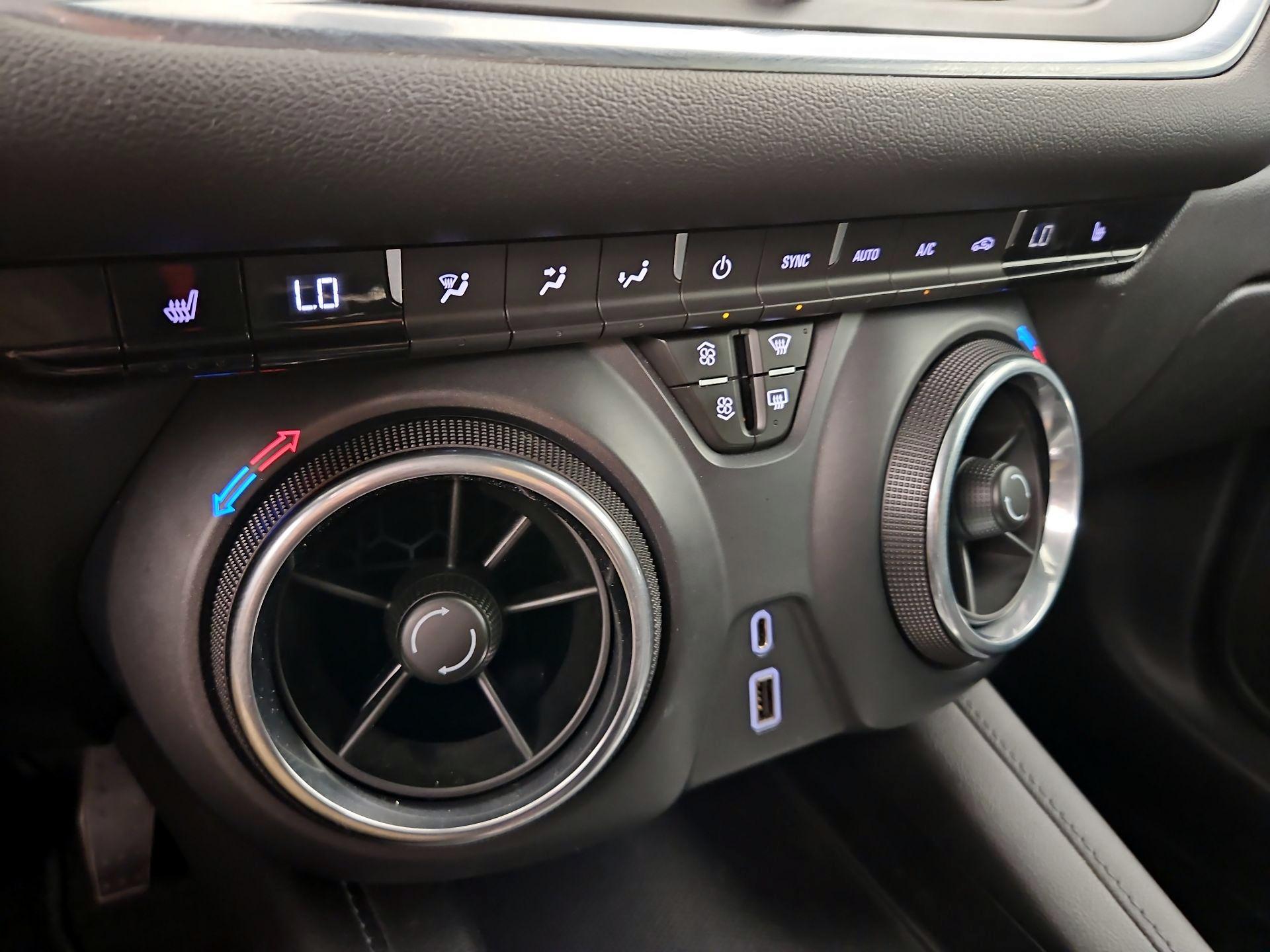 Thumbnail: 2019 Chevrolet Blazer - 16