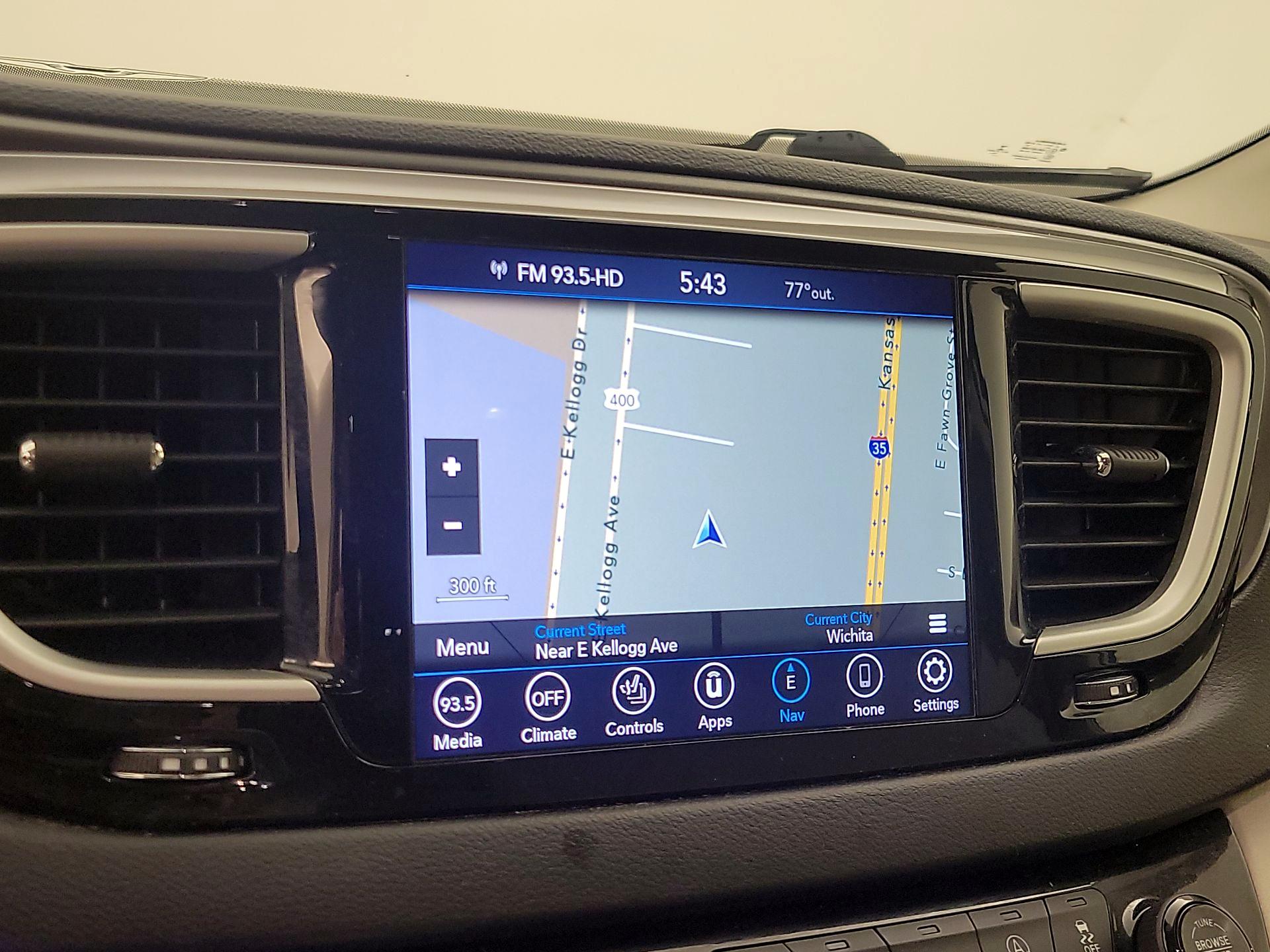 Thumbnail: 2020 Chrysler Pacifica - 14