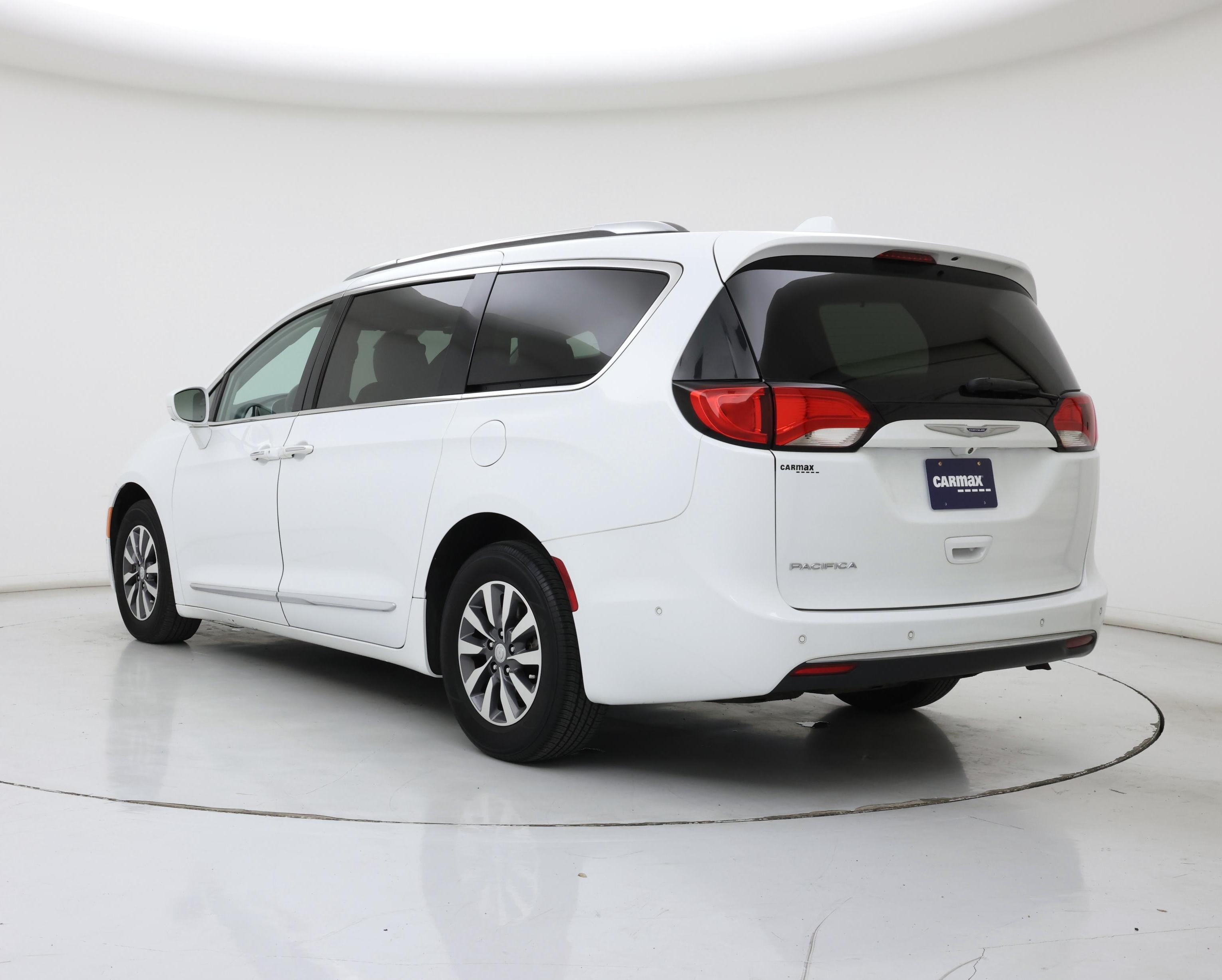 Thumbnail: 2020 Chrysler Pacifica - 2