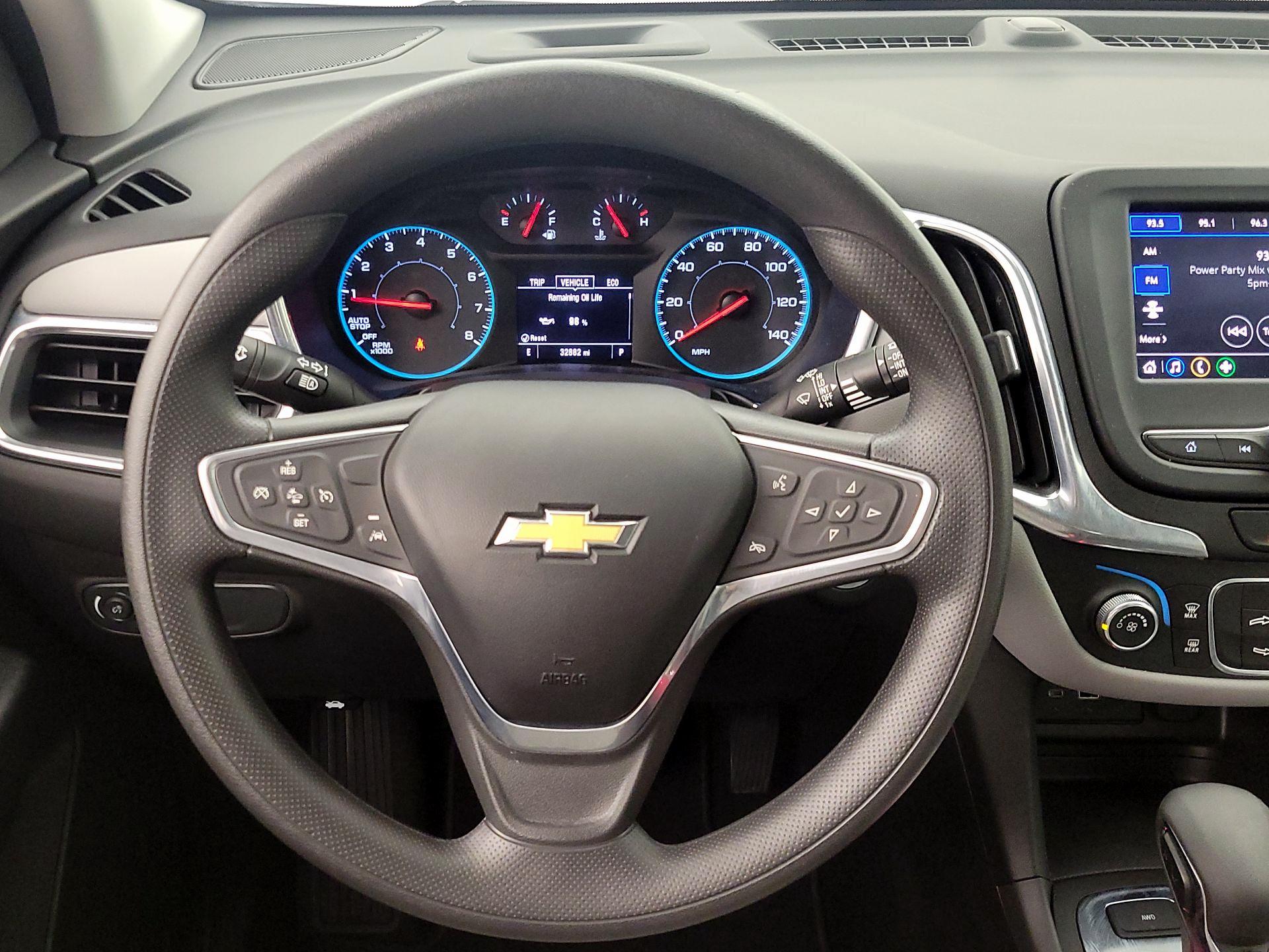 Thumbnail: 2022 Chevrolet Equinox - 10