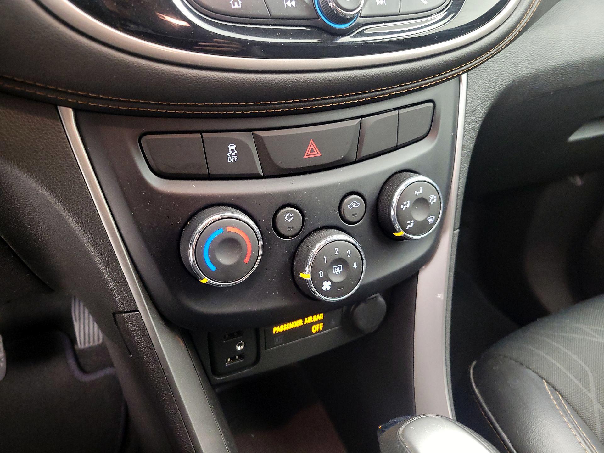 Thumbnail: 2020 Chevrolet Trax - 16