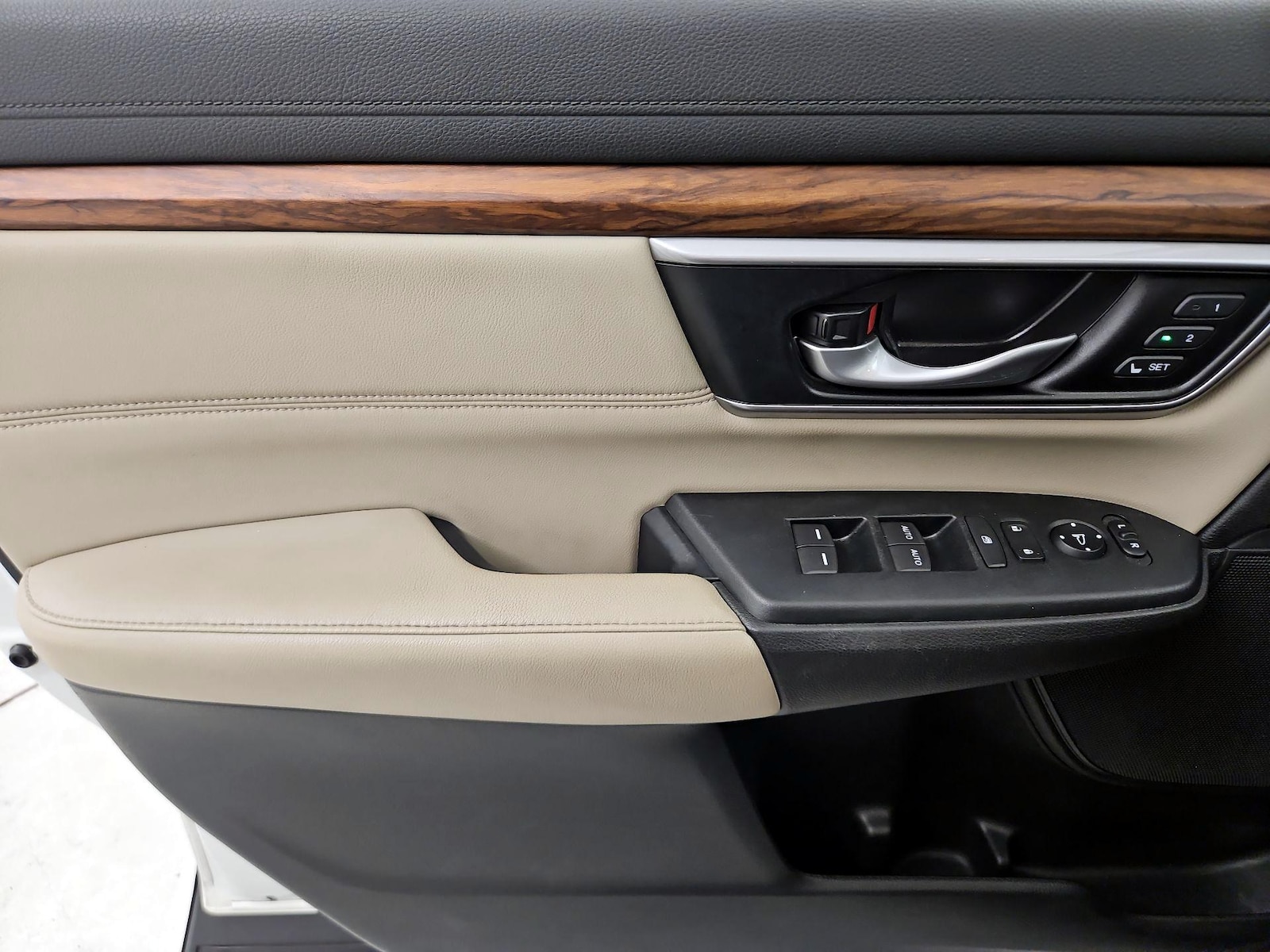 2018 Honda CR-V Touring - Photo 13