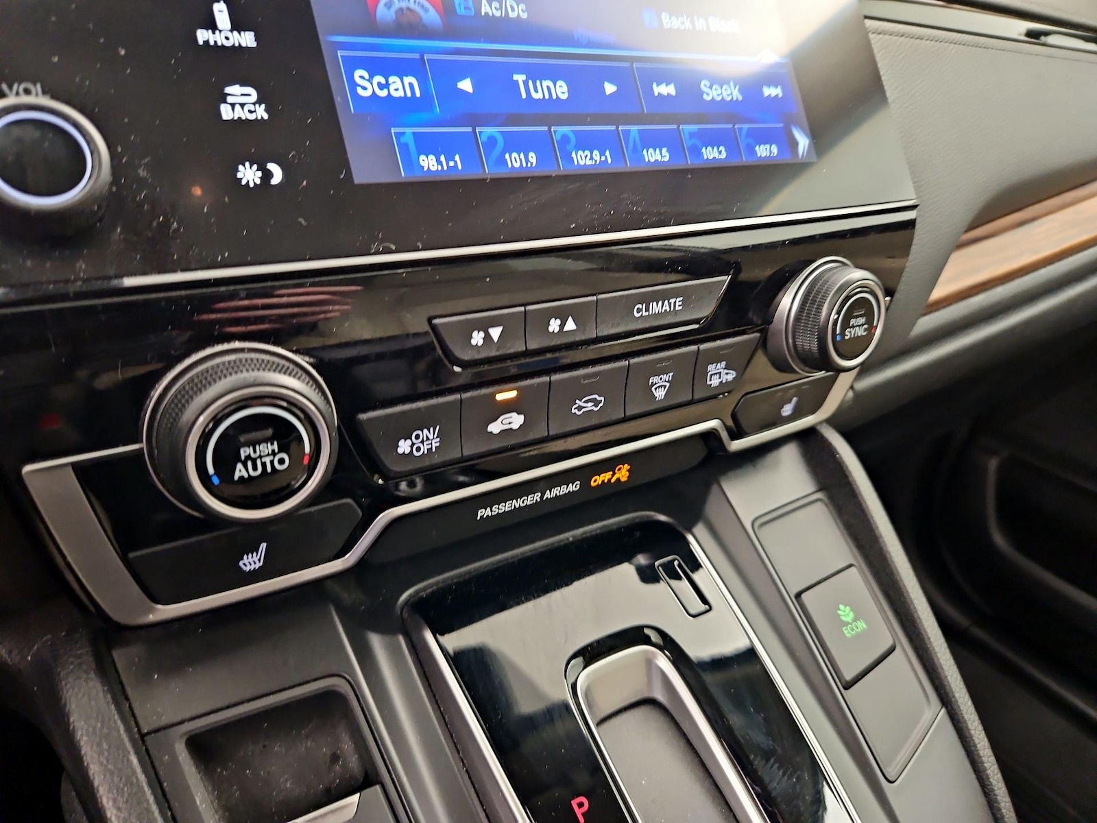 2018 Honda CR-V Touring - Photo 18