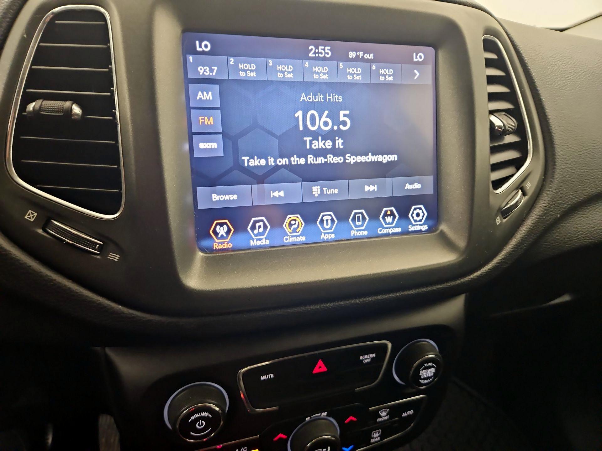 Thumbnail: 2020 Jeep Compass - 16