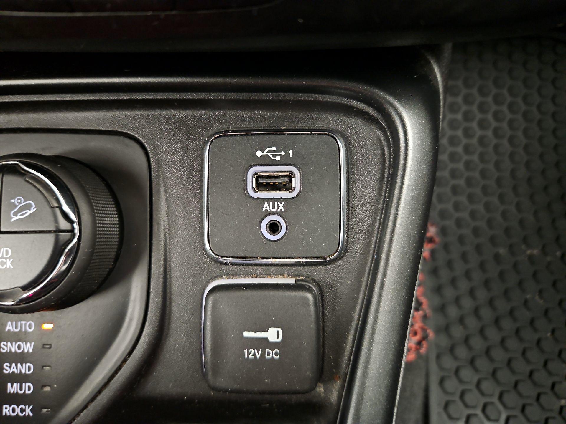 Thumbnail: 2020 Jeep Compass - 19